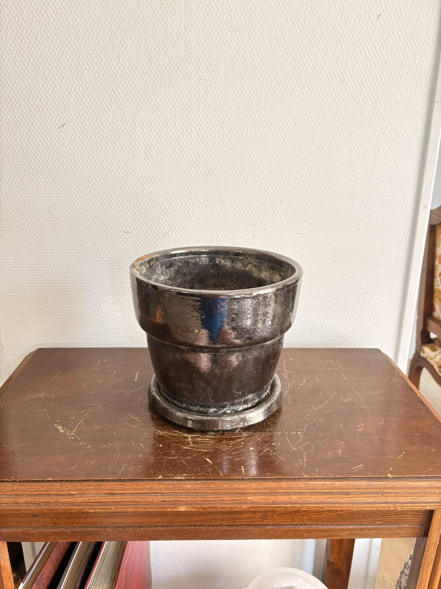 Vintage Red Black Metallic Terracotta Flower Pot
