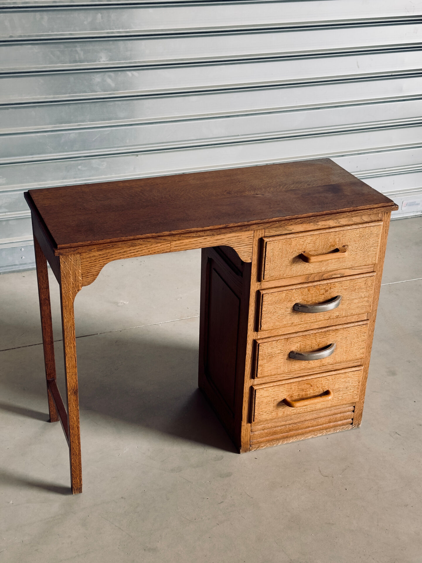 Small vintage desk from the 50s and 60s.