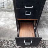 Meuble à tiroirs