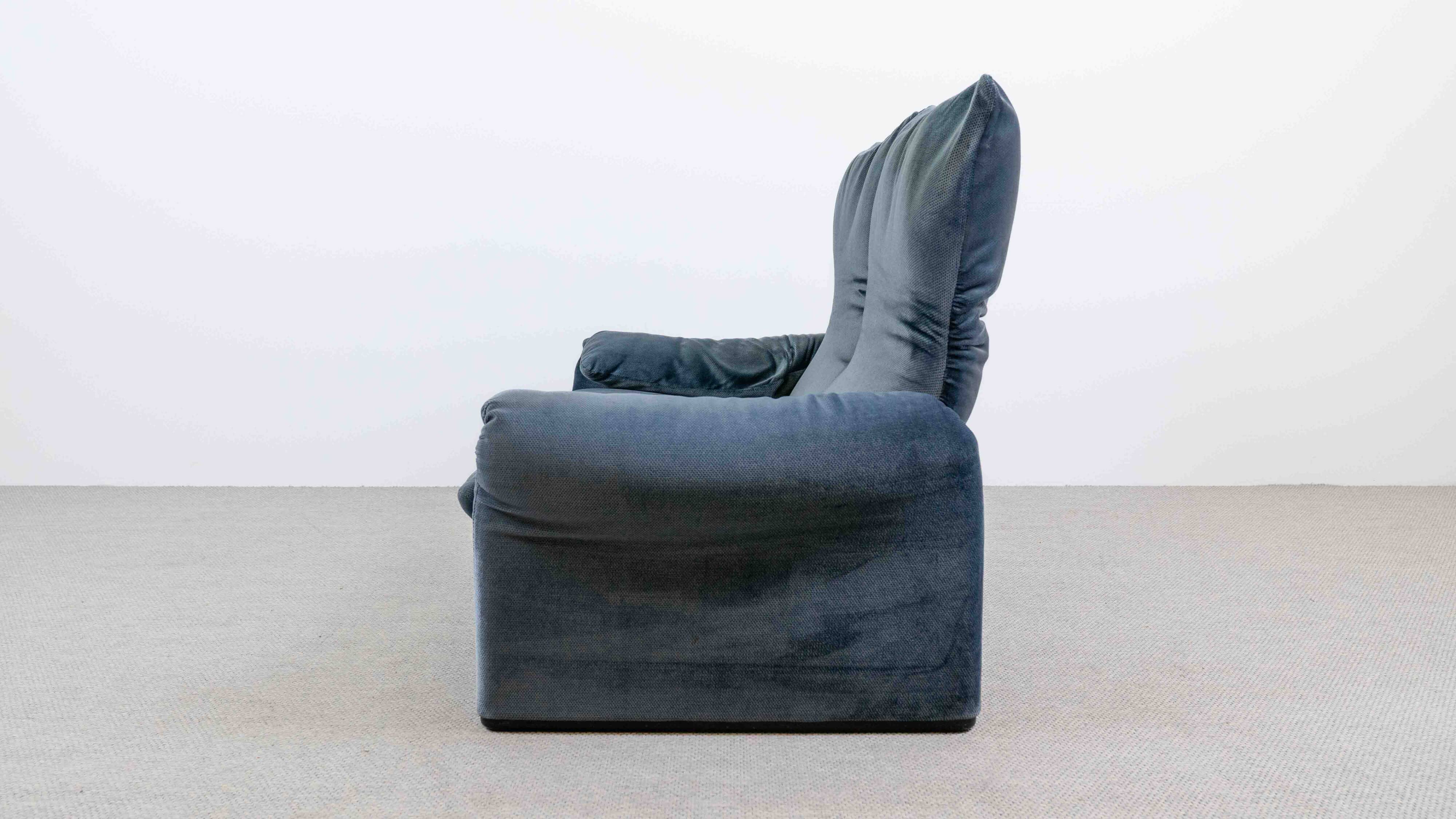 Maralunga Sofa by Vico Magistretti for Cassina, 1980s