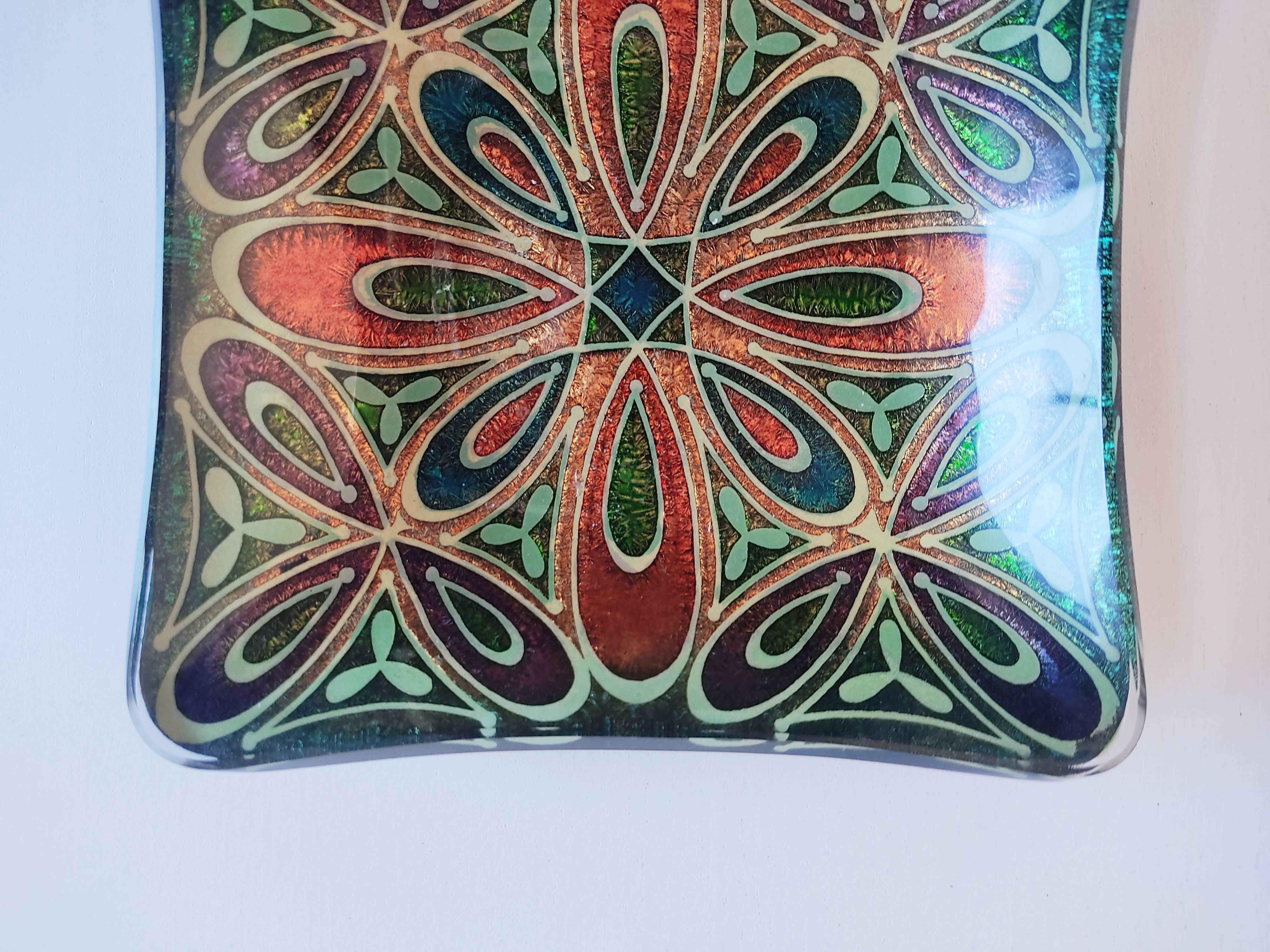 Empty pocket colored enamels