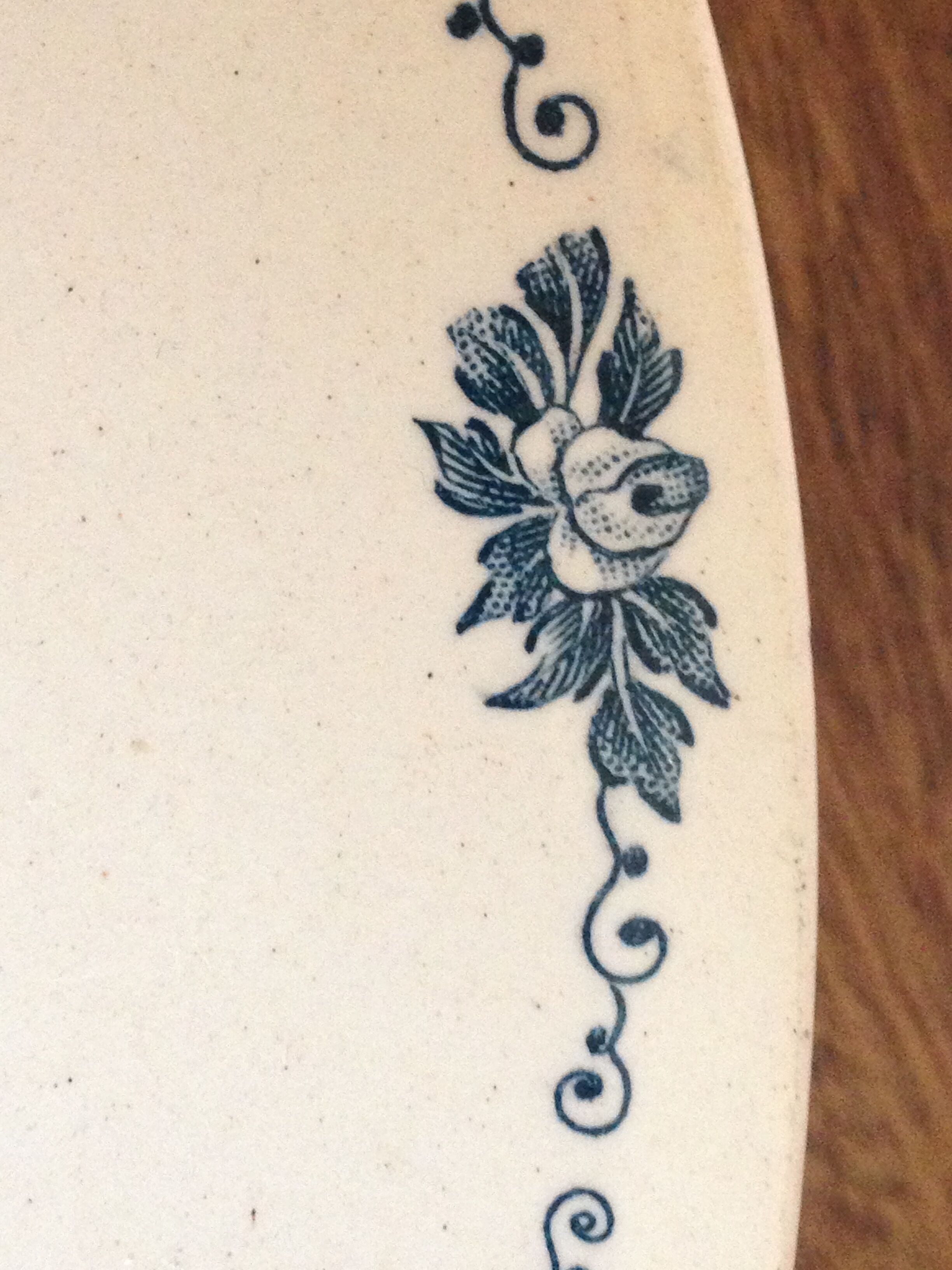 Plate pedestal Longchamp circa 1930