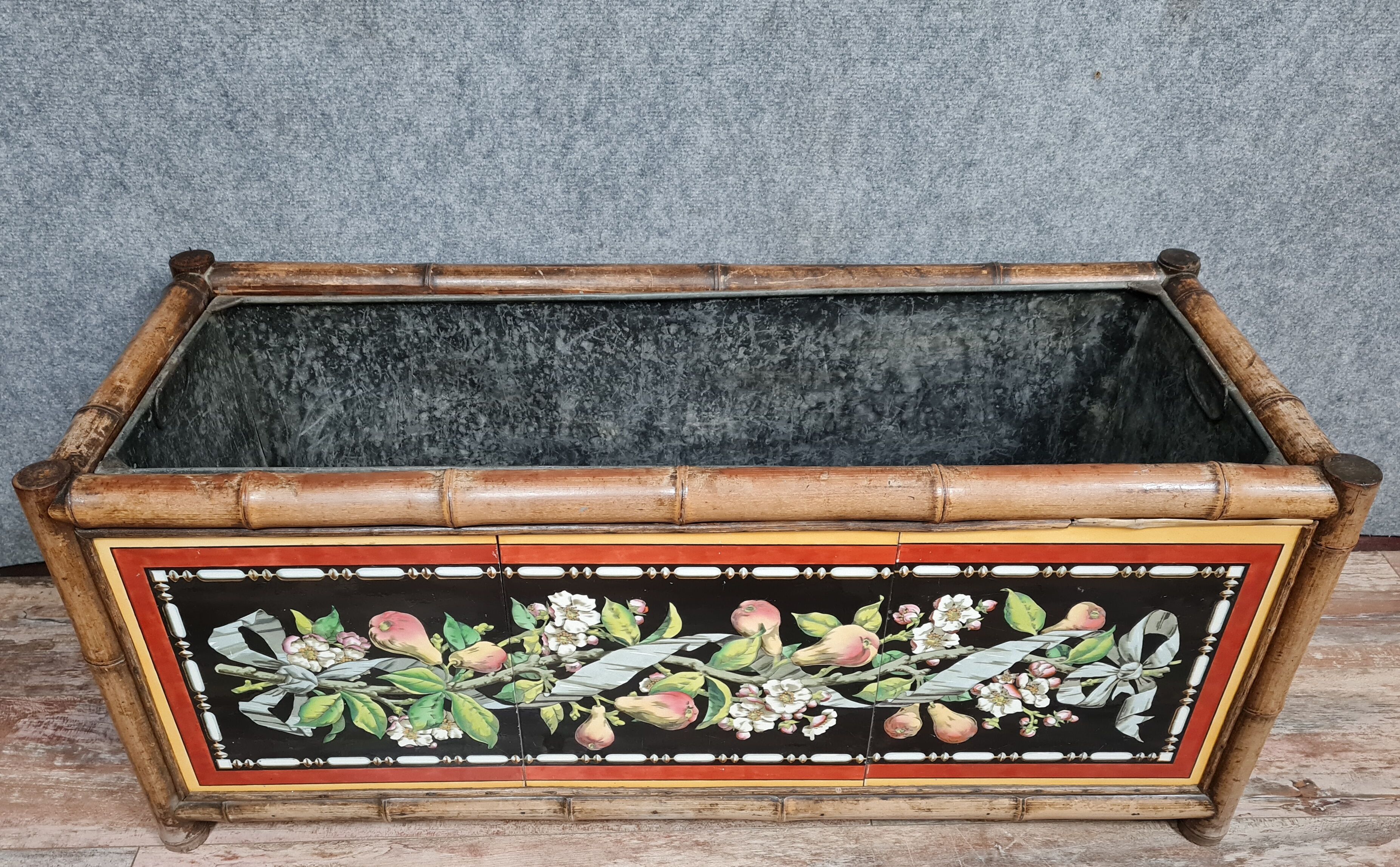 Bamboo planter and earthenware from Mintons China works around 1870