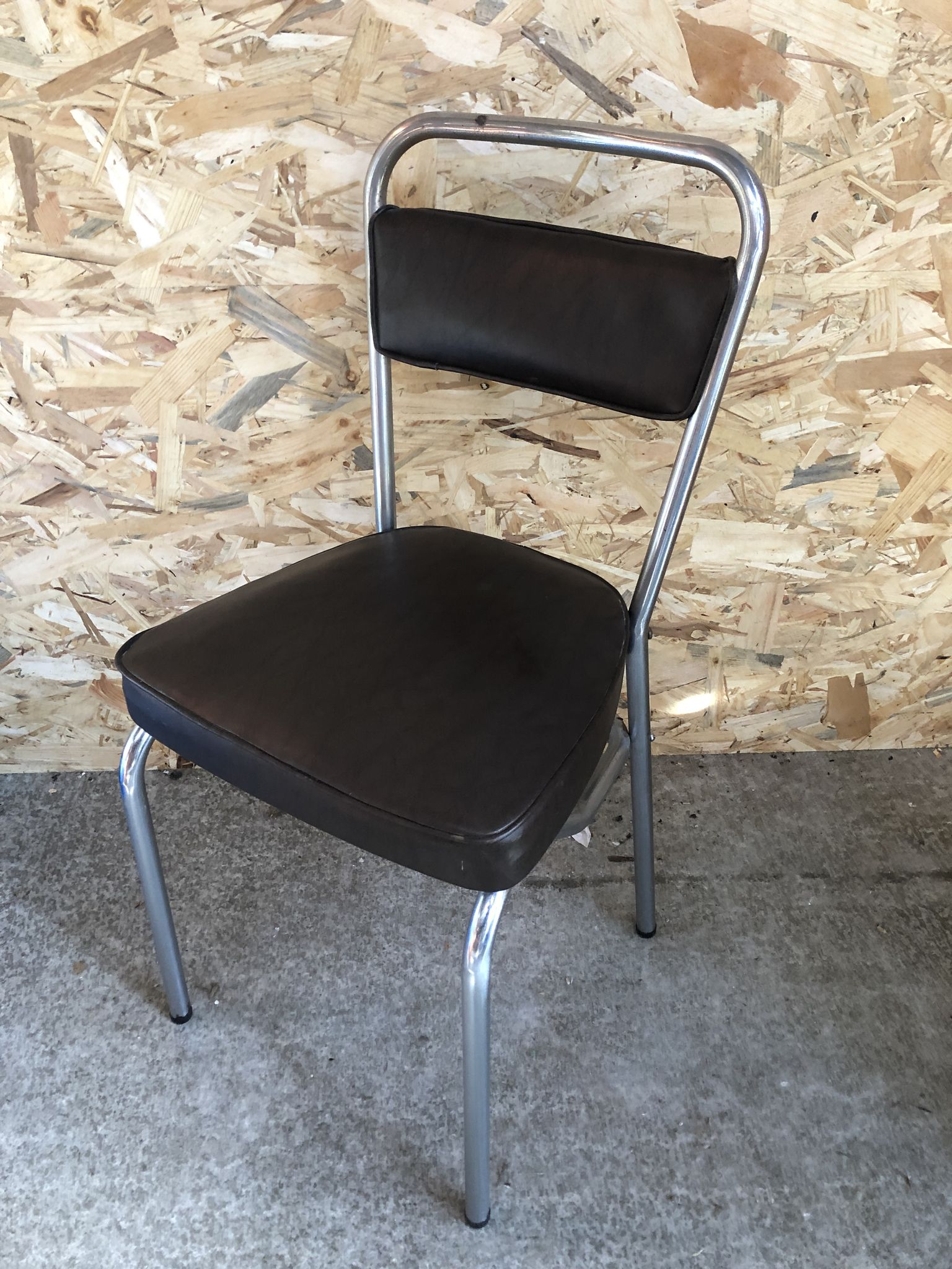 Old chair metal chrome & skaï brown 70s vintage