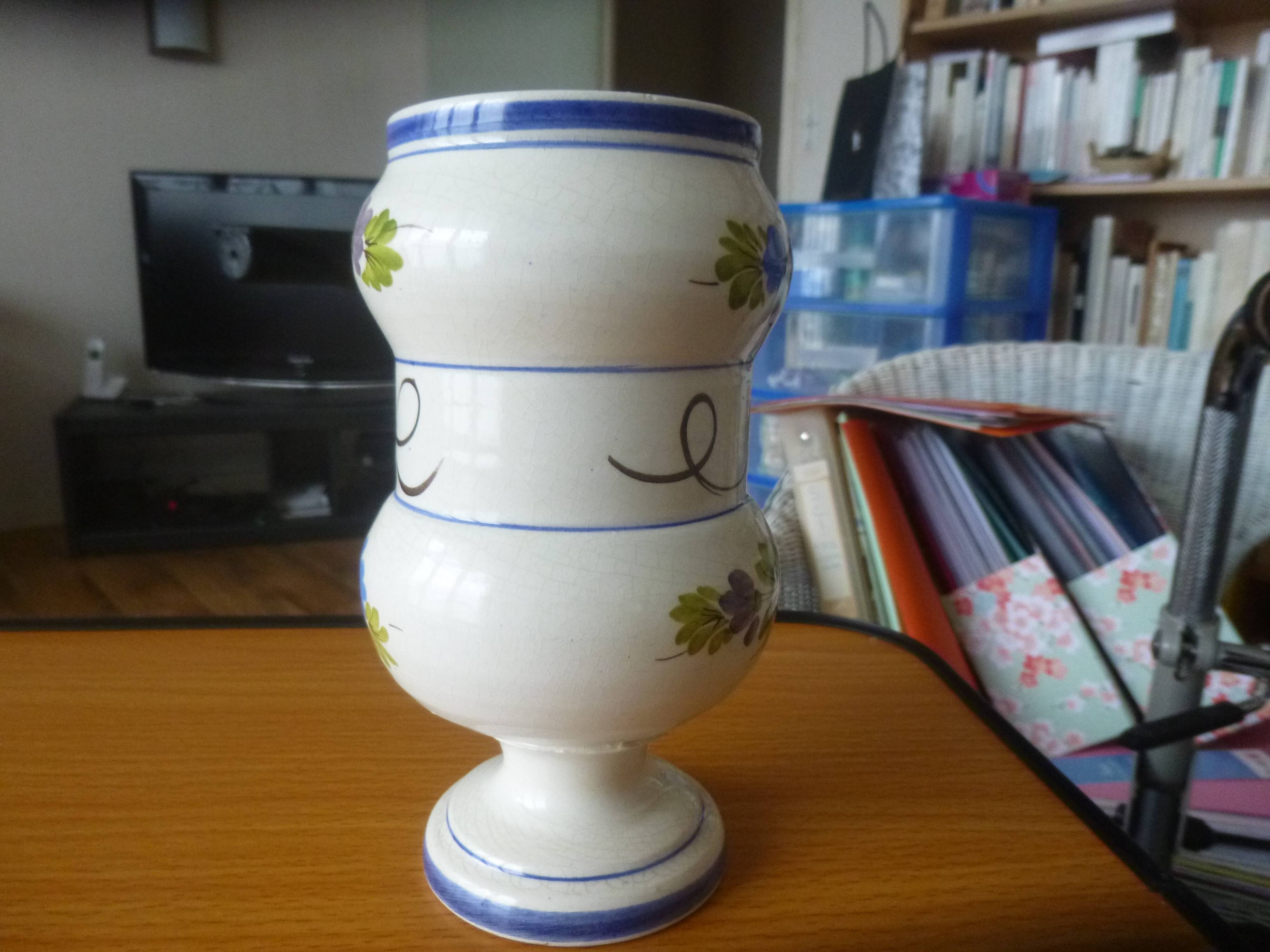 Ceramic apothecary pot bassano