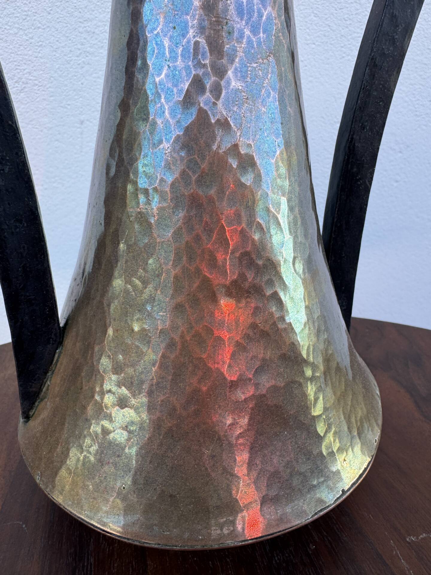 Vase Art Nouveau cuivre martelé
