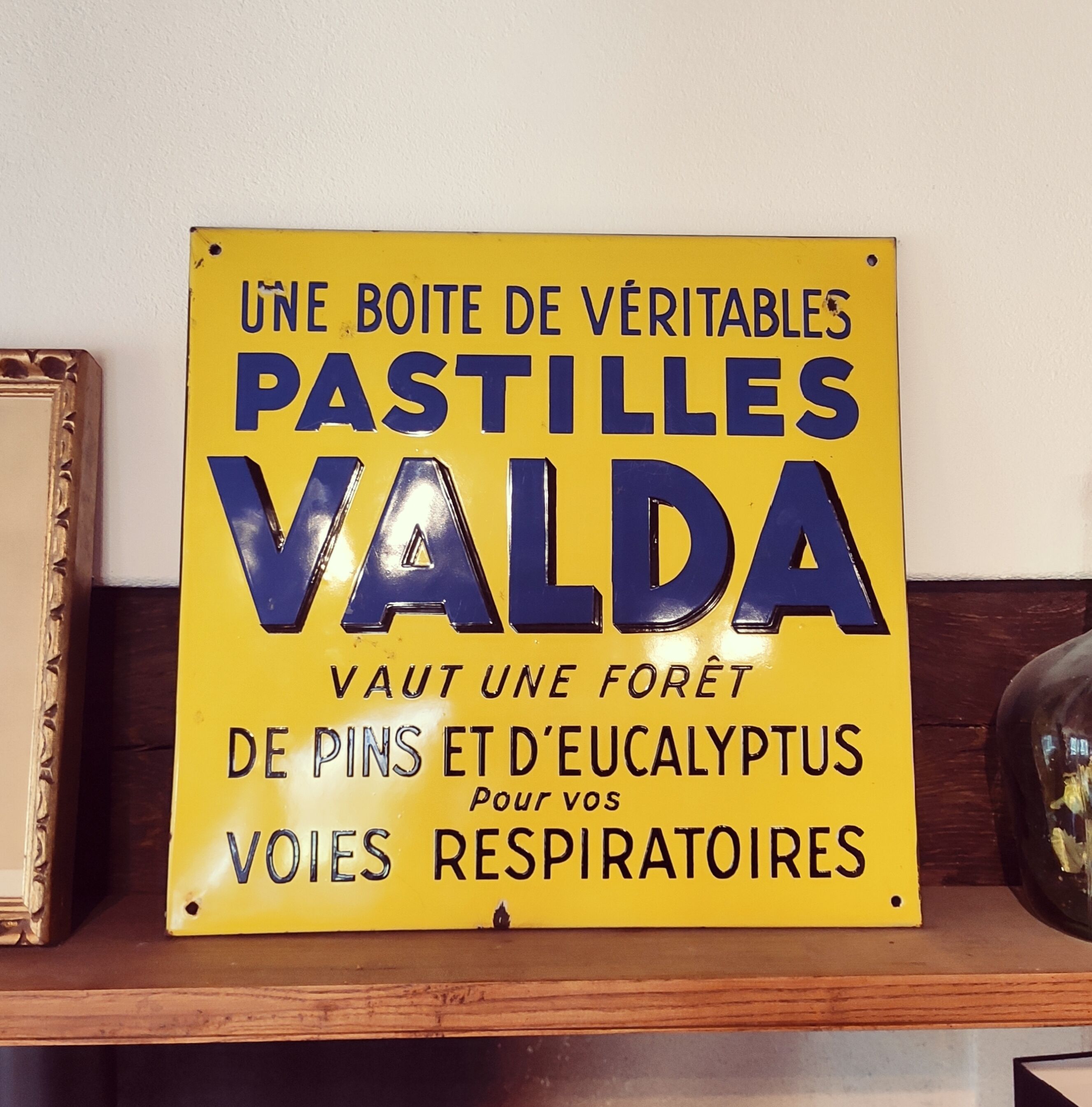 Vintage enamel plate Pastilles Valda - from the 1960s