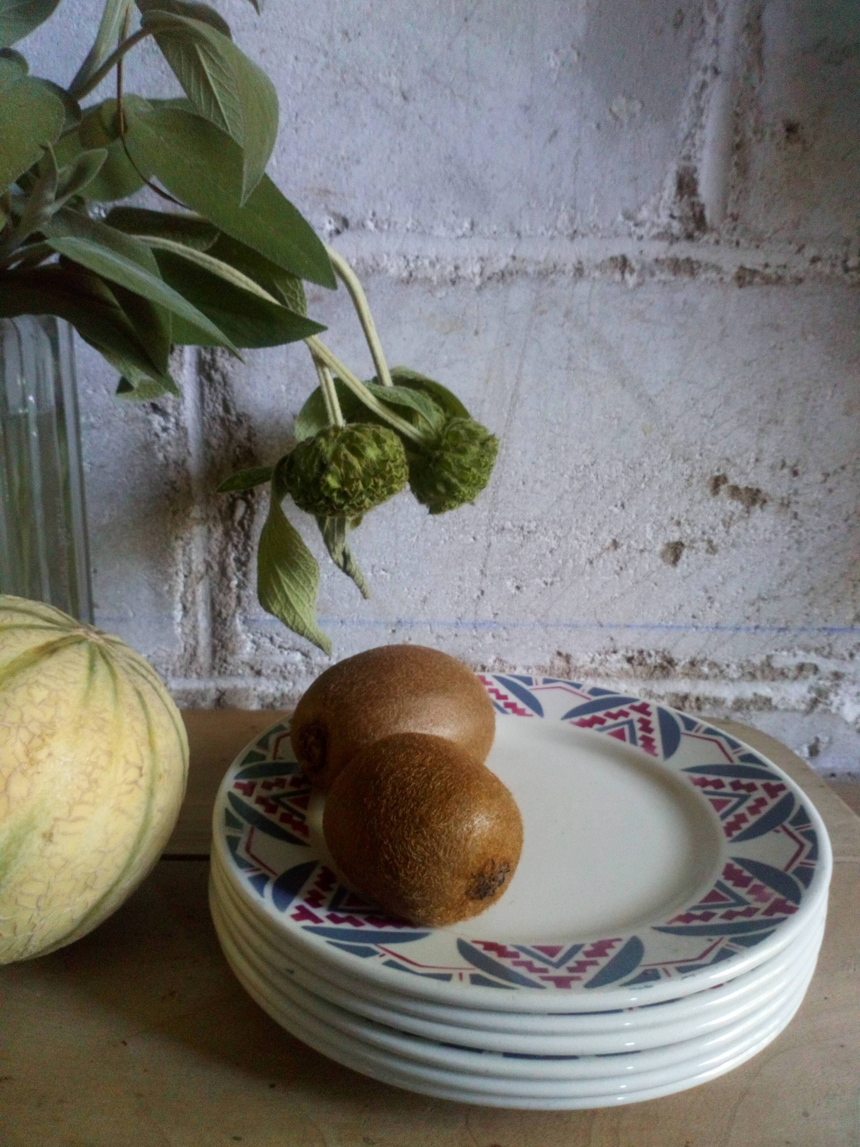 Six dessert plates in Saint-Amand service "Toulouse"