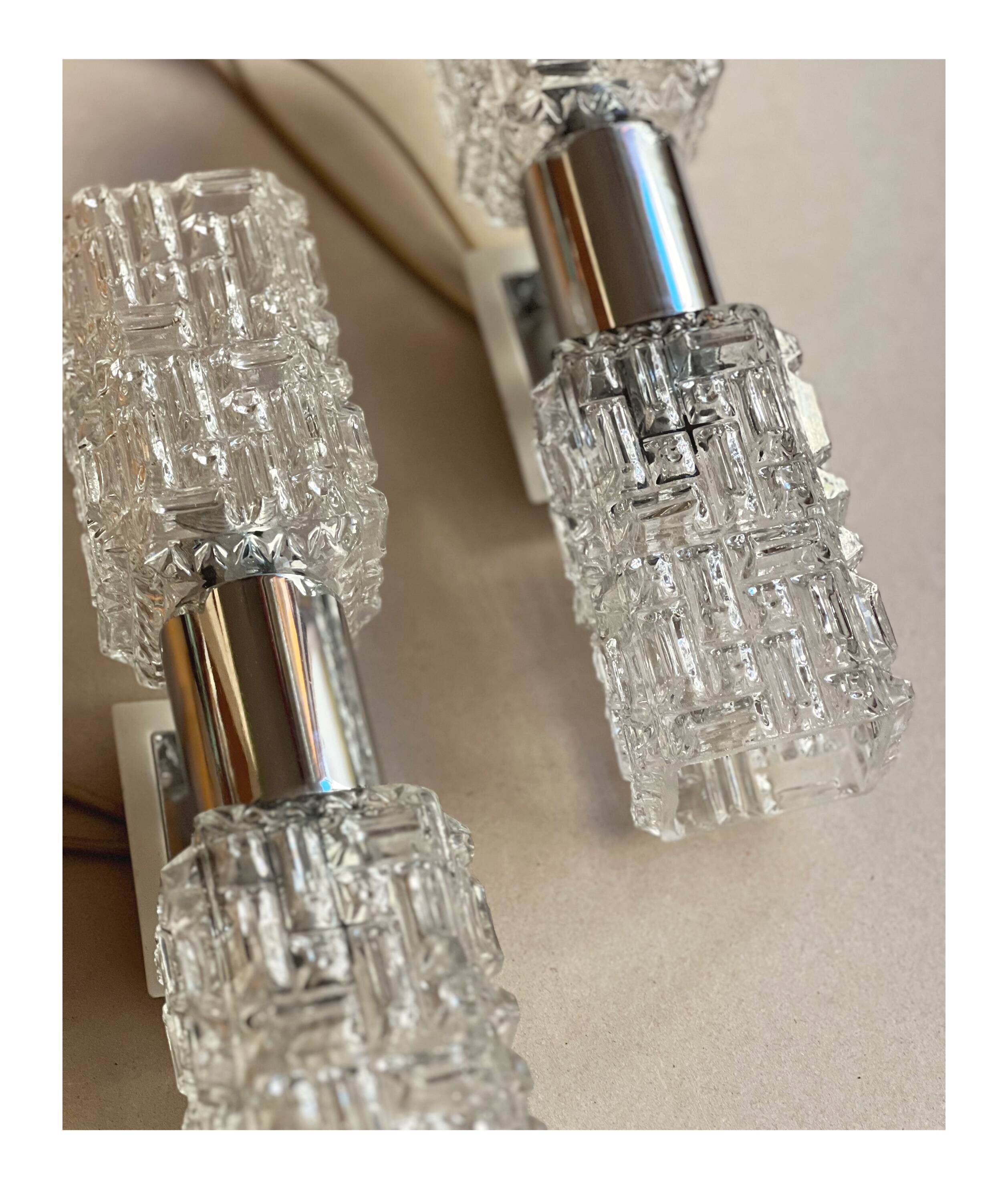 70s Faceted Crystal Pair of Sconces by Targetti Sankey