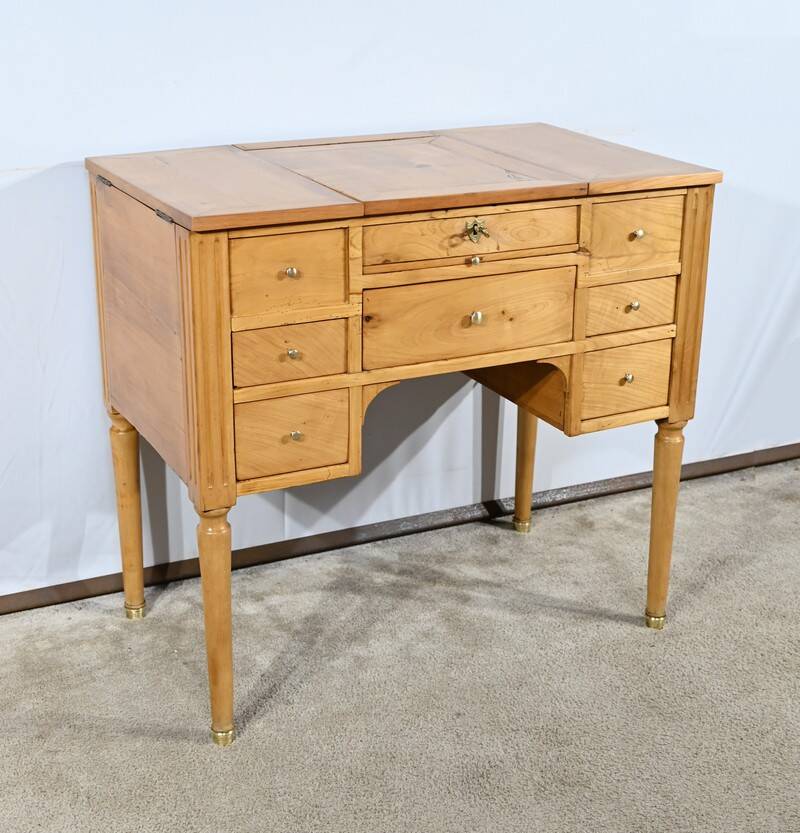 Small Dressing Table in Solid Cherry, Louis XVI Period – Late 18th Century