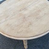 Renovated Louis Philippe round extendable dining table 115cm for 6 people.