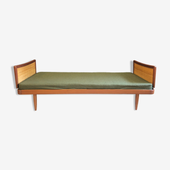 Daybed scandinave en teck et rotin