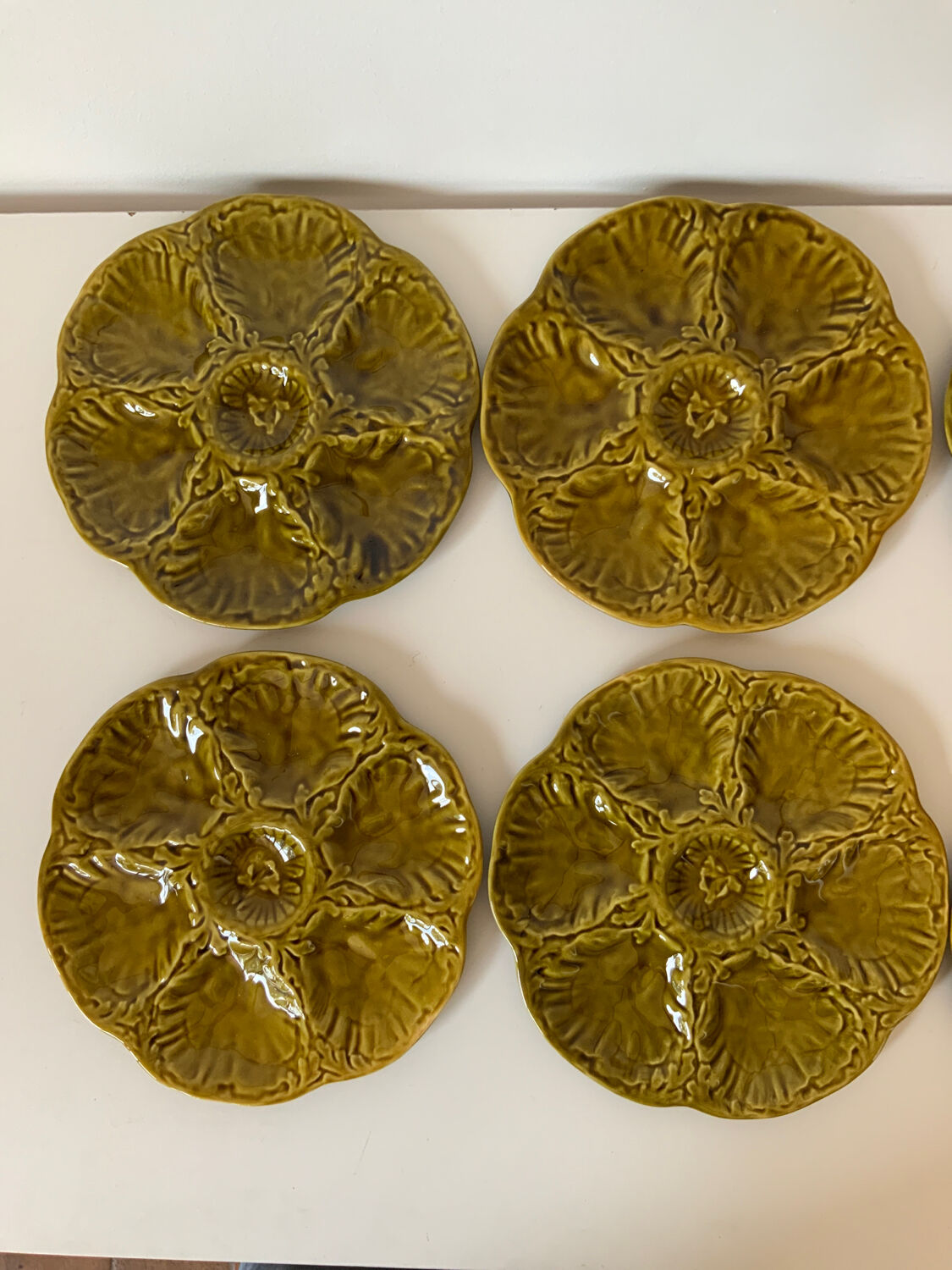 Oyster plates