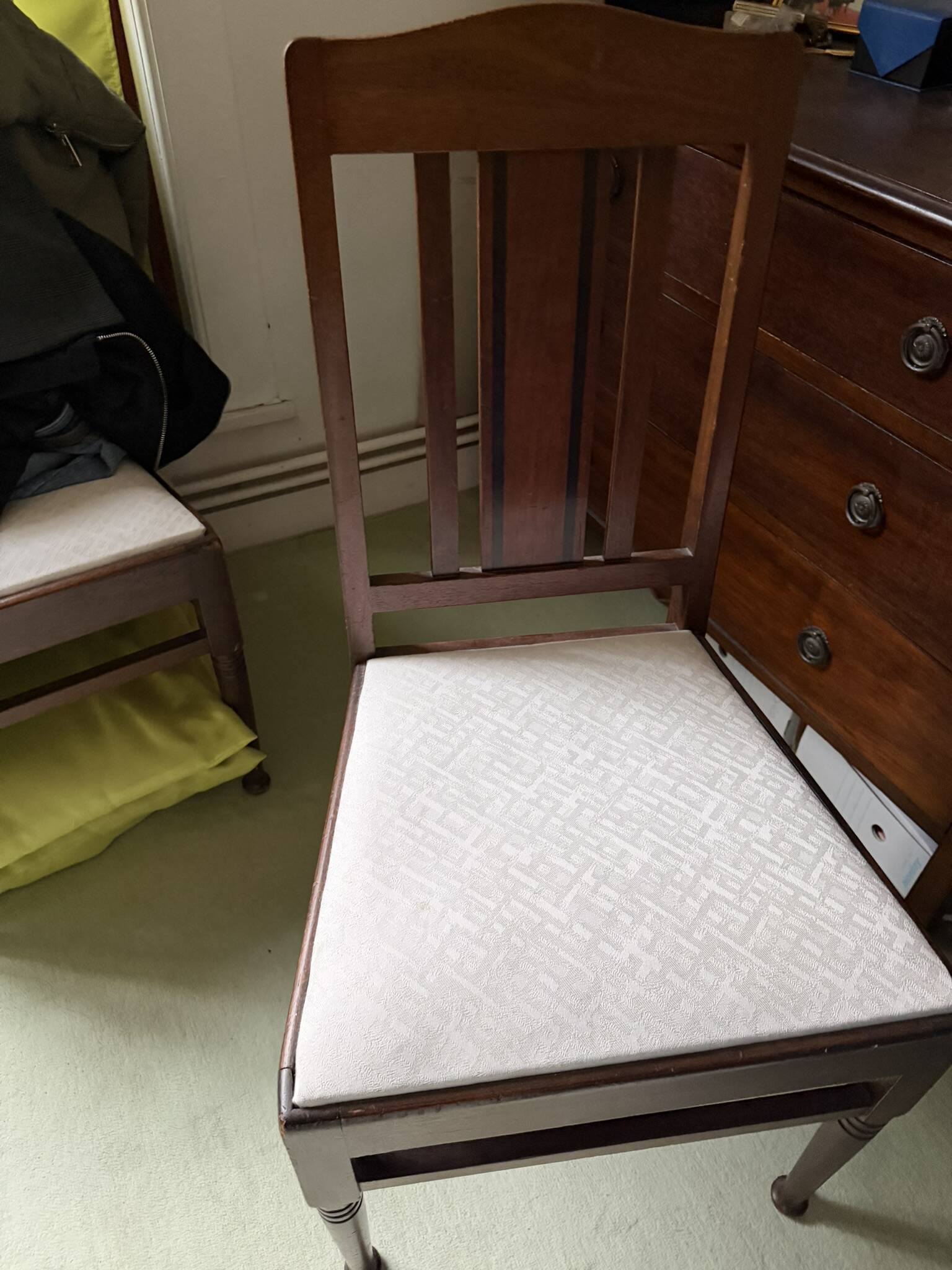 Pair of mahogany chairs with spindles