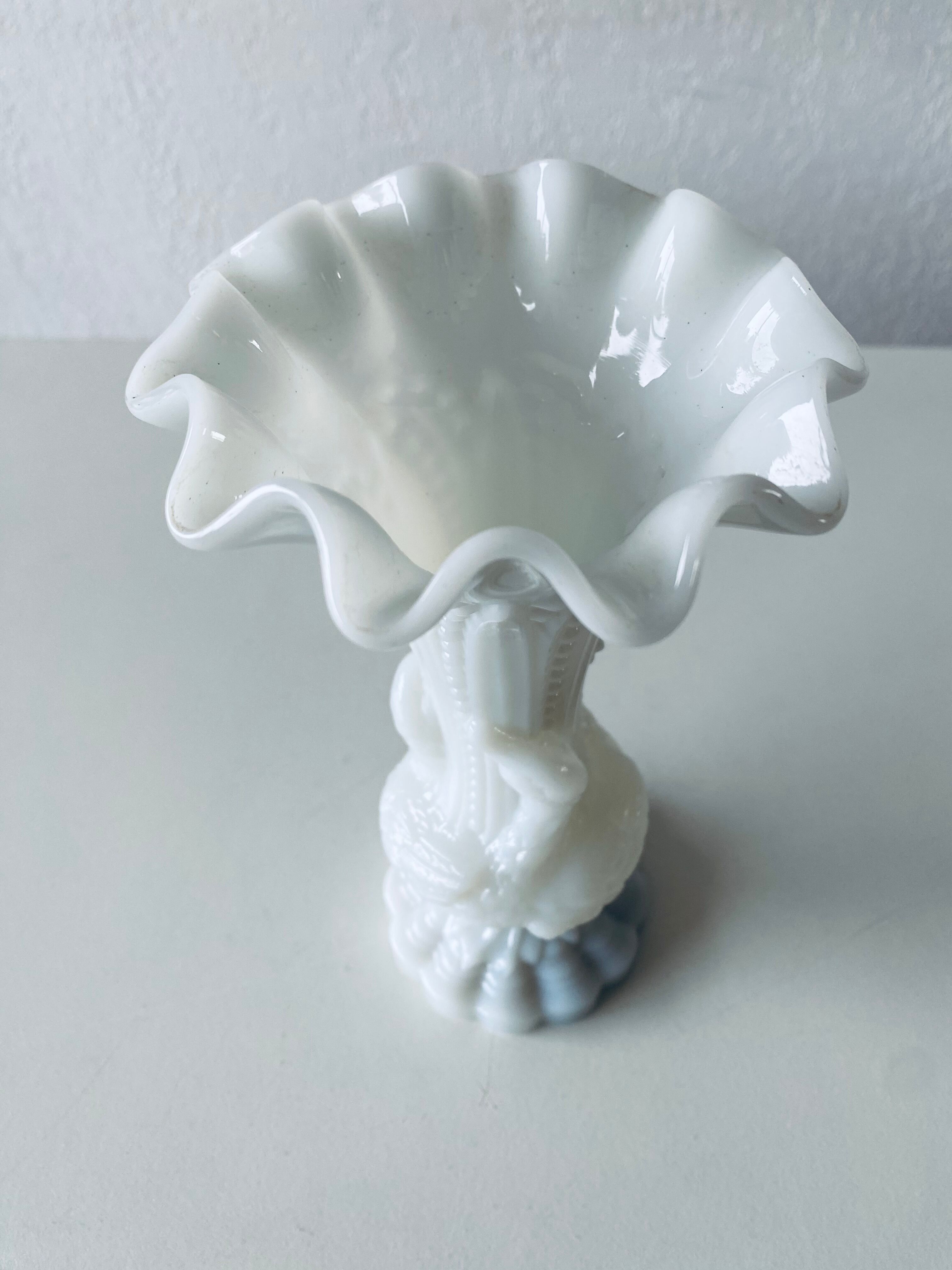 White opaline vase decoration geese