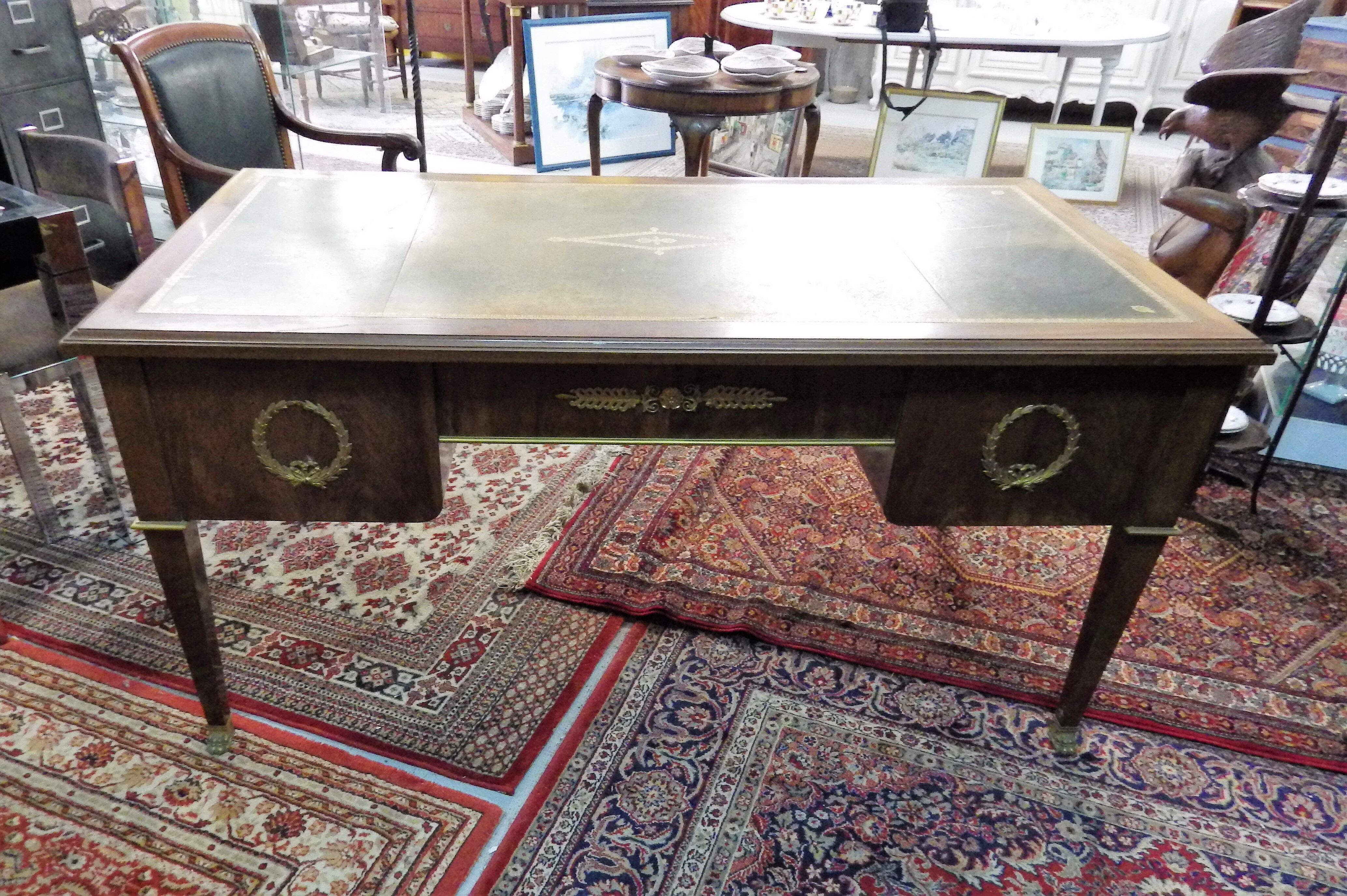 Desk style Directoire