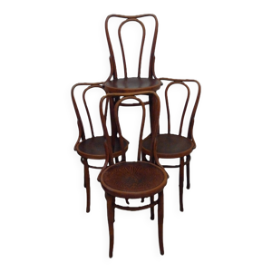 lot de quatre chaises