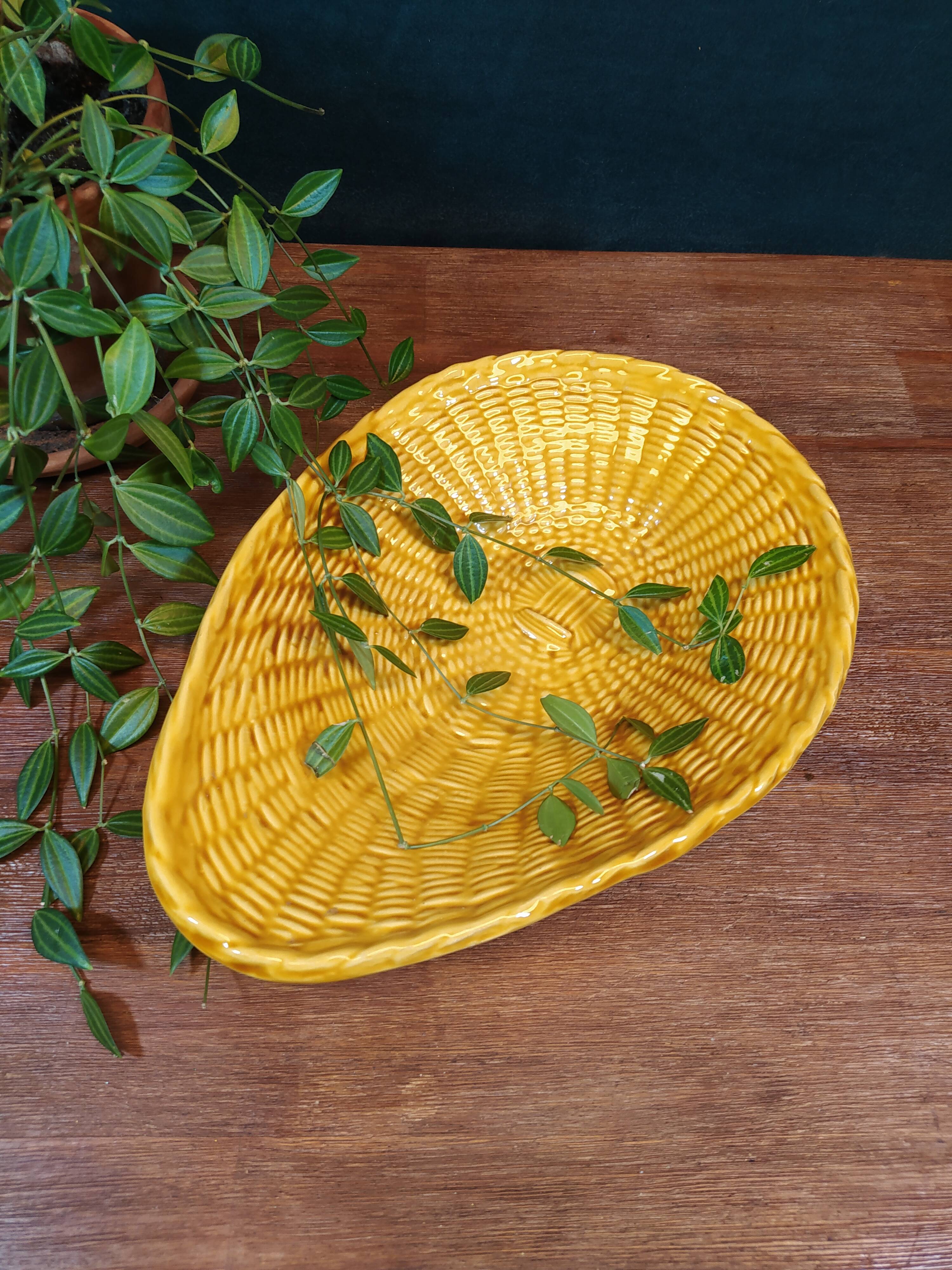 Vallauris Style Braided Effect Ceramic Dish