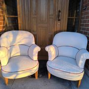 Paire de fauteuils crapaud