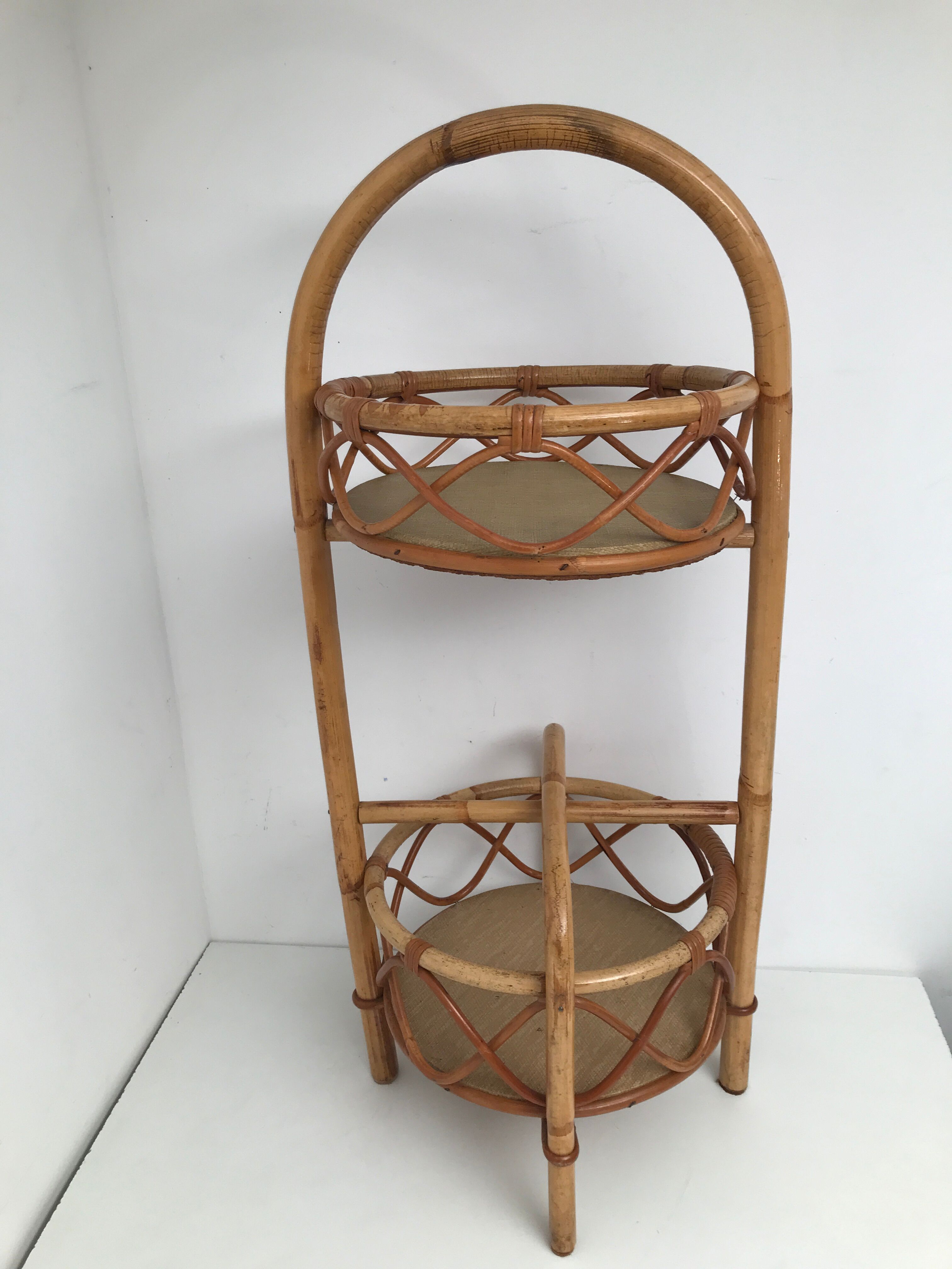 Desserte bar ronde en rotin osier vintage 1960