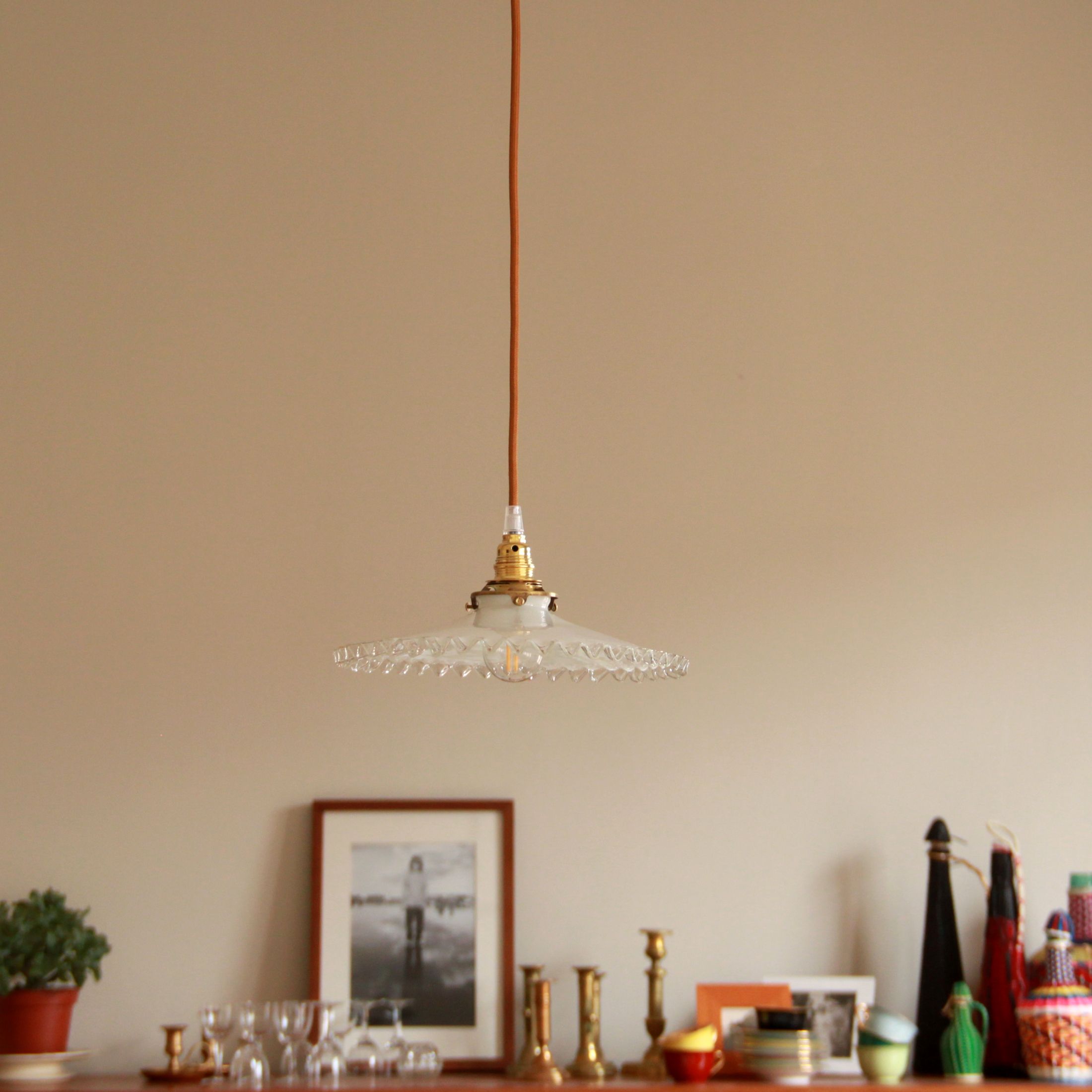 Hanging lamp opaline undulating old lampshade white glass