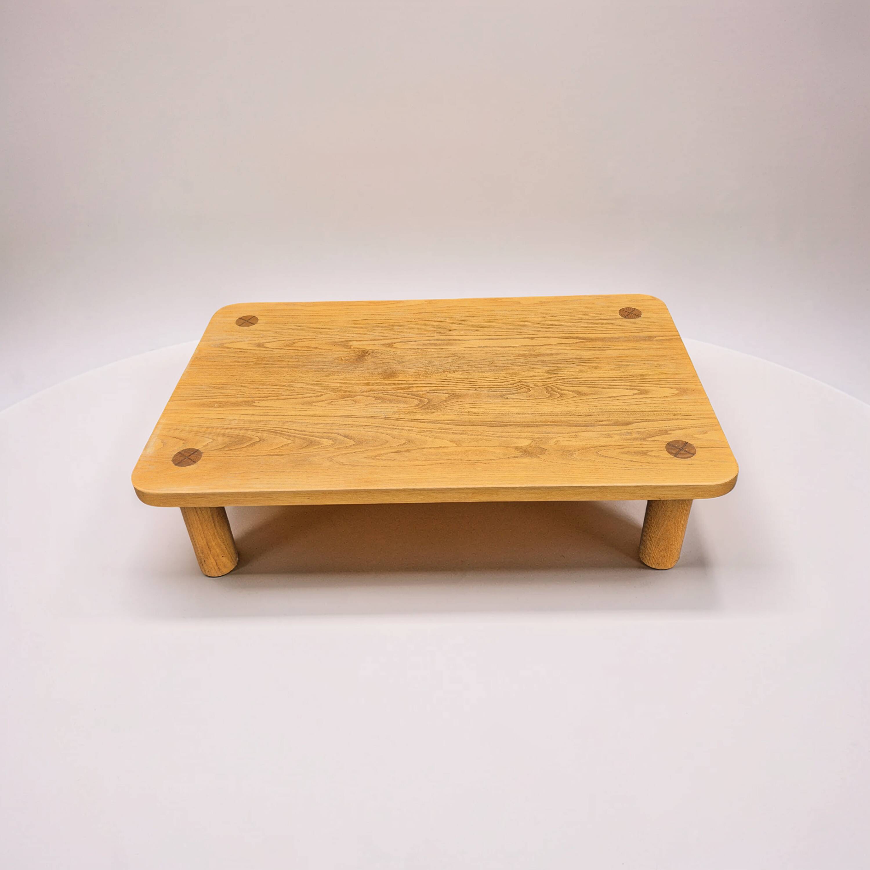 Table basse des années 60 en bois de style Perriand et Chapo, Pays-Bas.