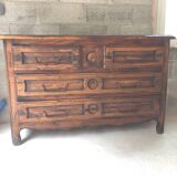 Solid chain chest of drawers