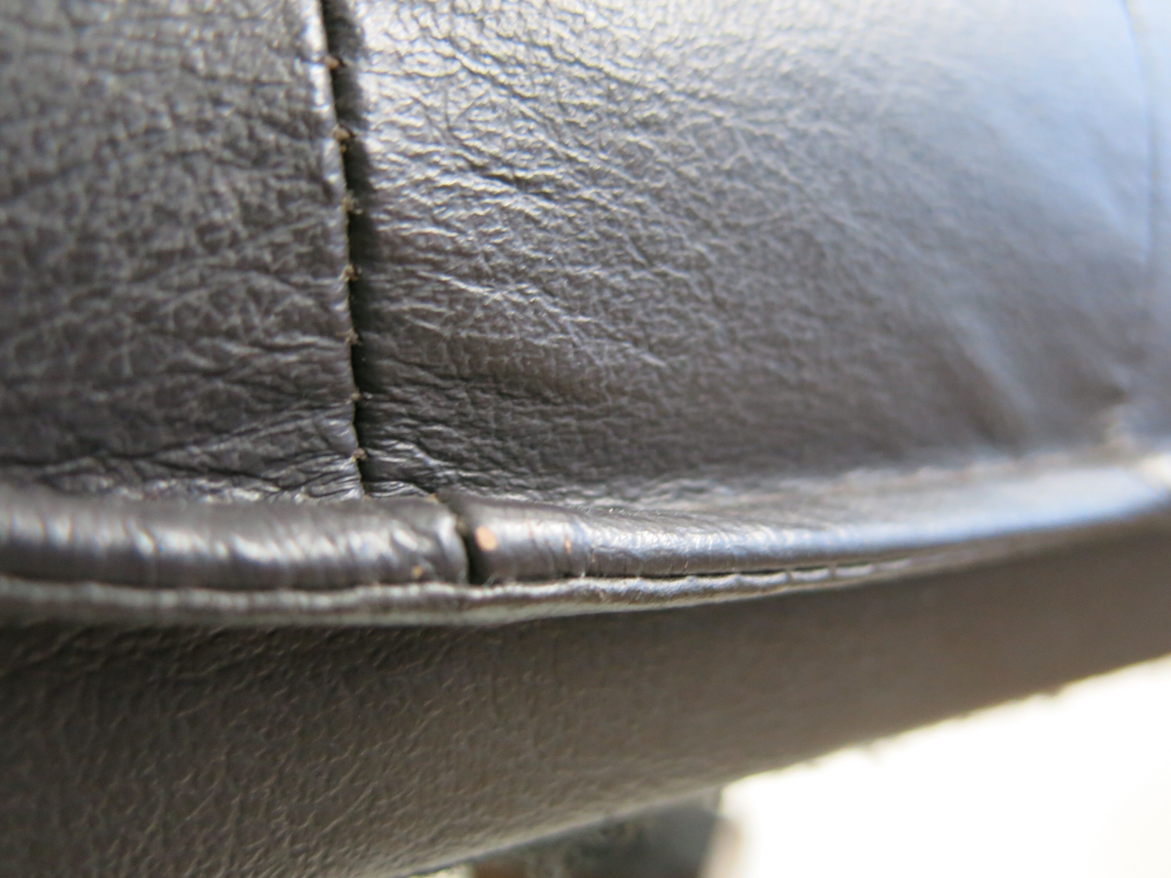 Ottoman Unico in chocolate colored leather