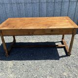 Farm table