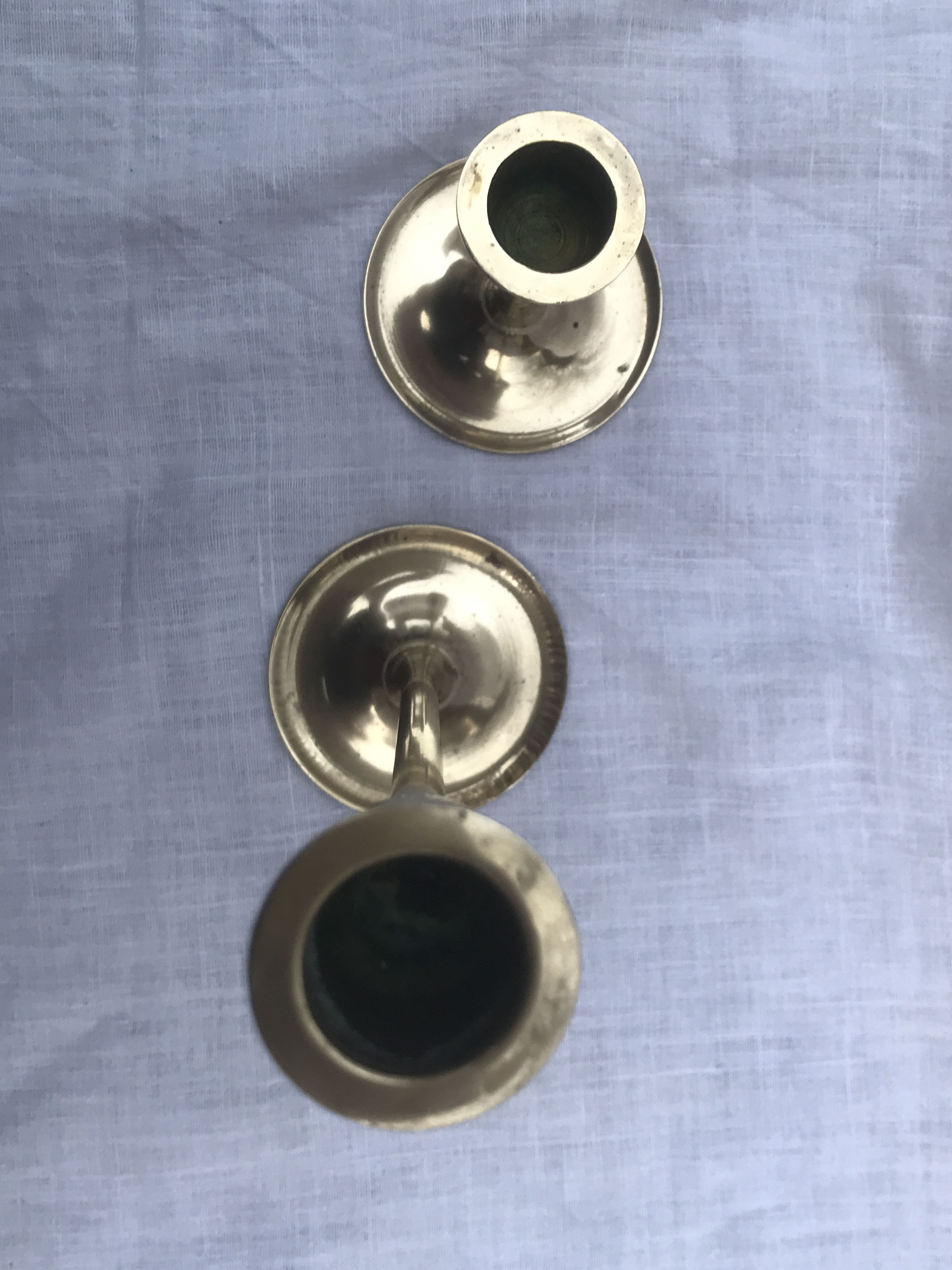 Lot of 2 brass candlesticks