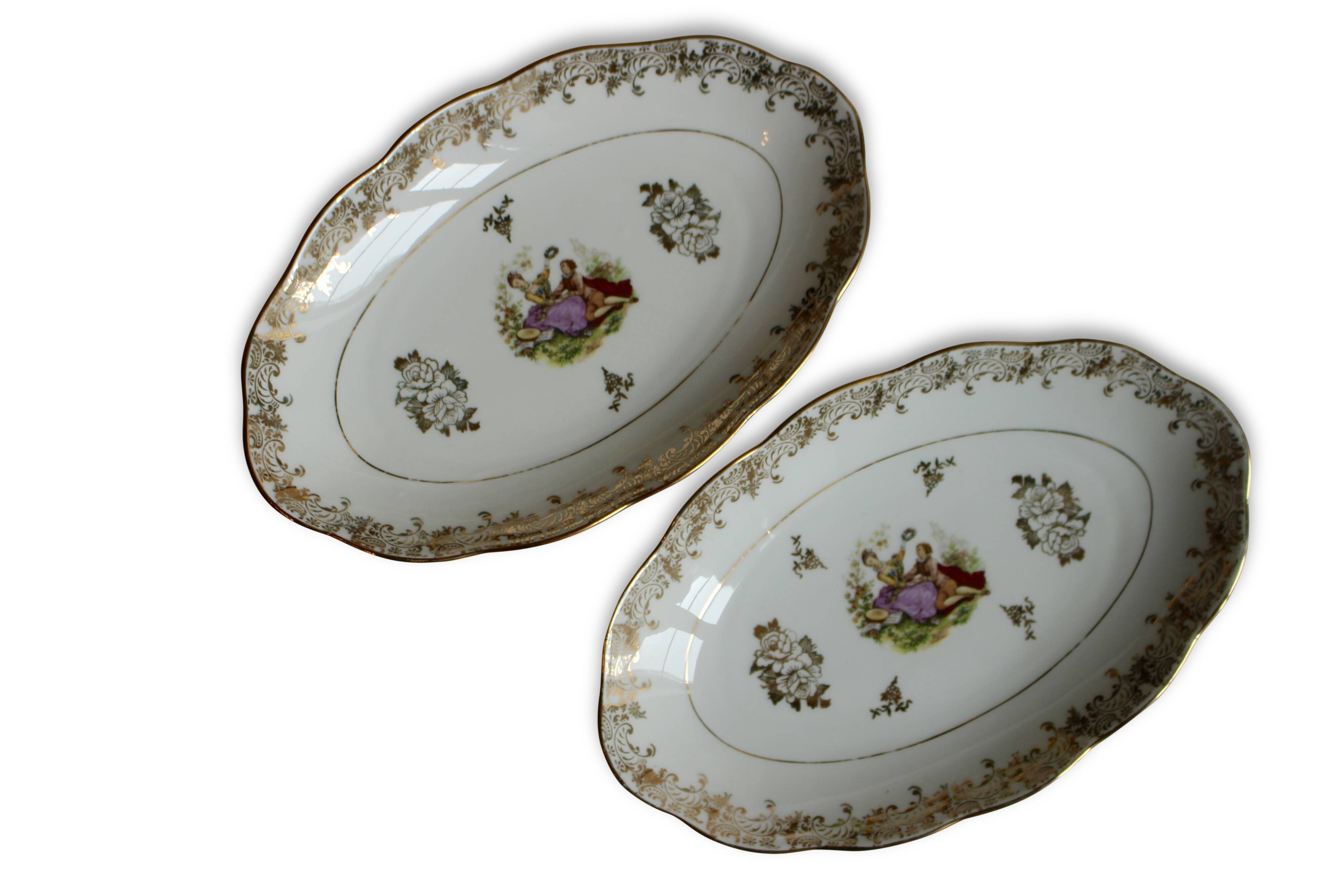 Pair of Porcelain Dishes