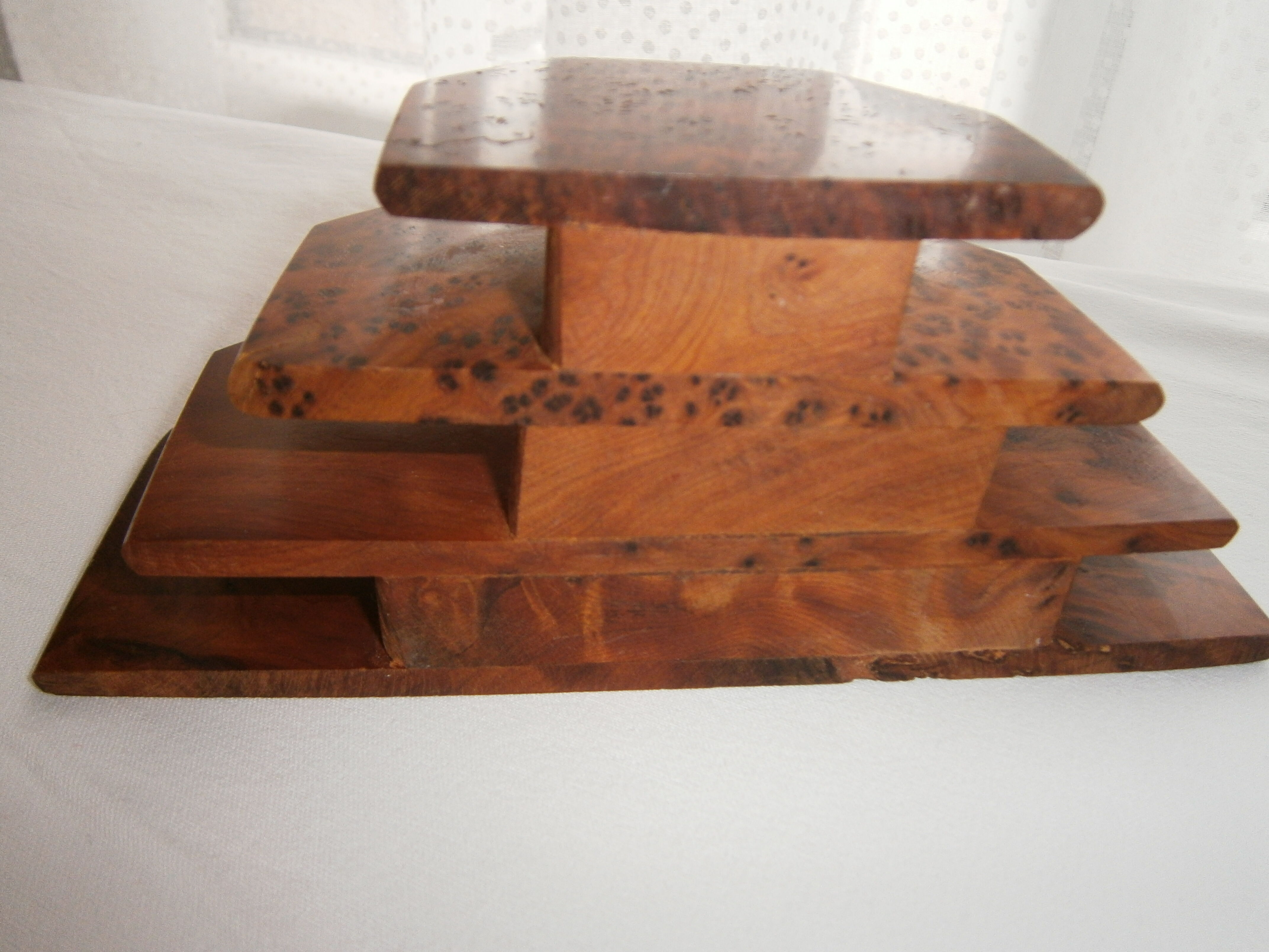Letter carrier, wooden magnifying glass mail carrier