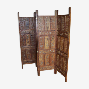 Indian screen with 4 carved wooden panels