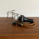 Lampe baladeuse ancienne manche en bois, industrielle, usine, atelier, garage