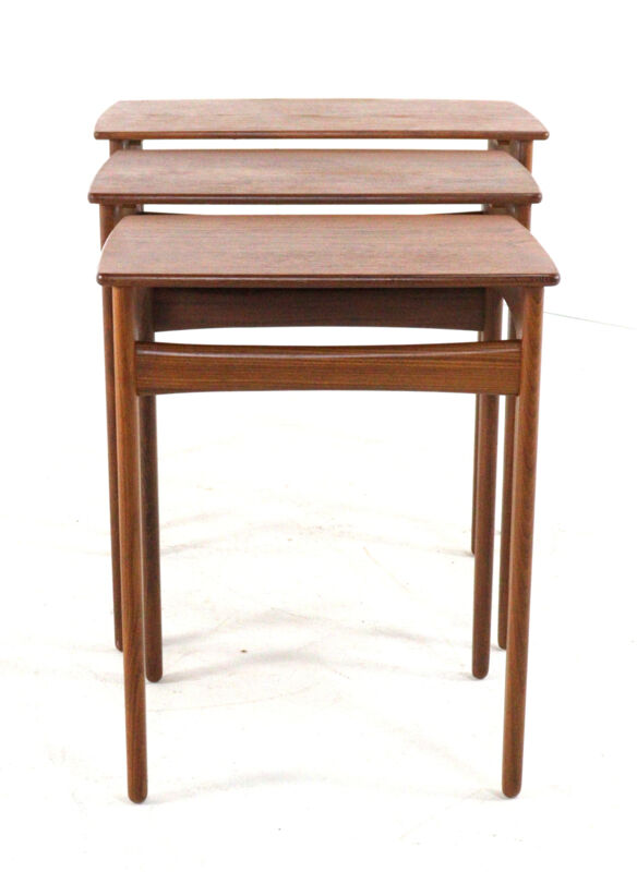 Svend Åge Madsen nesting tables - danish design in teak  mid century modern
