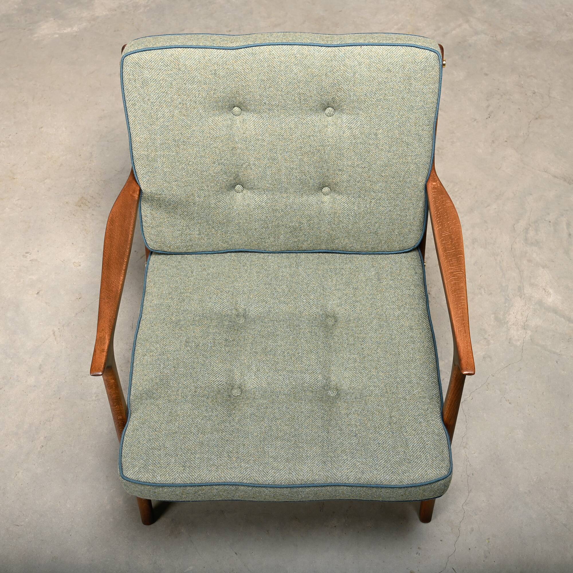 Pair of Mid-Century Italian Armchairs in stained Beech and Green Cushions