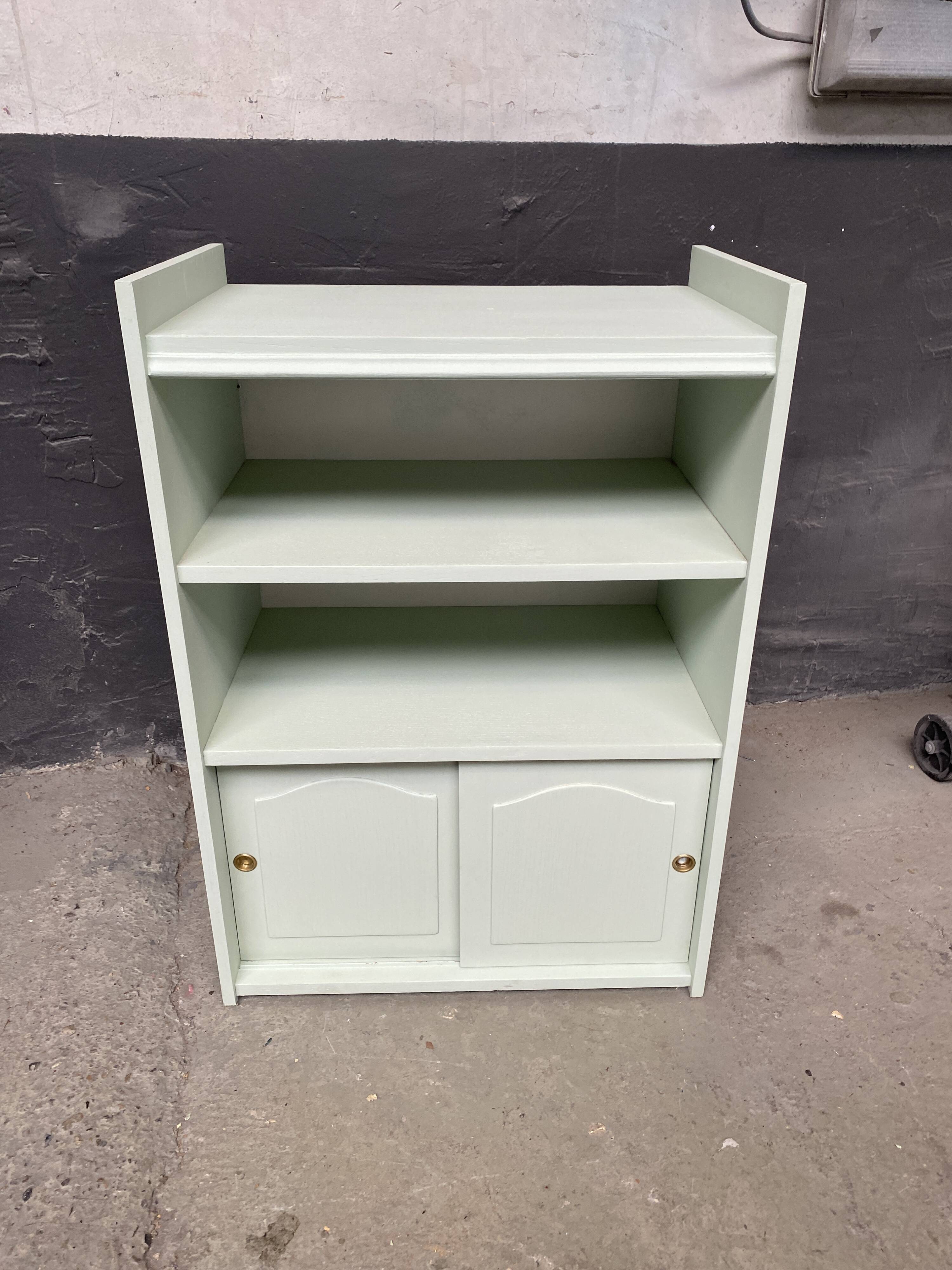 Small piece of furniture