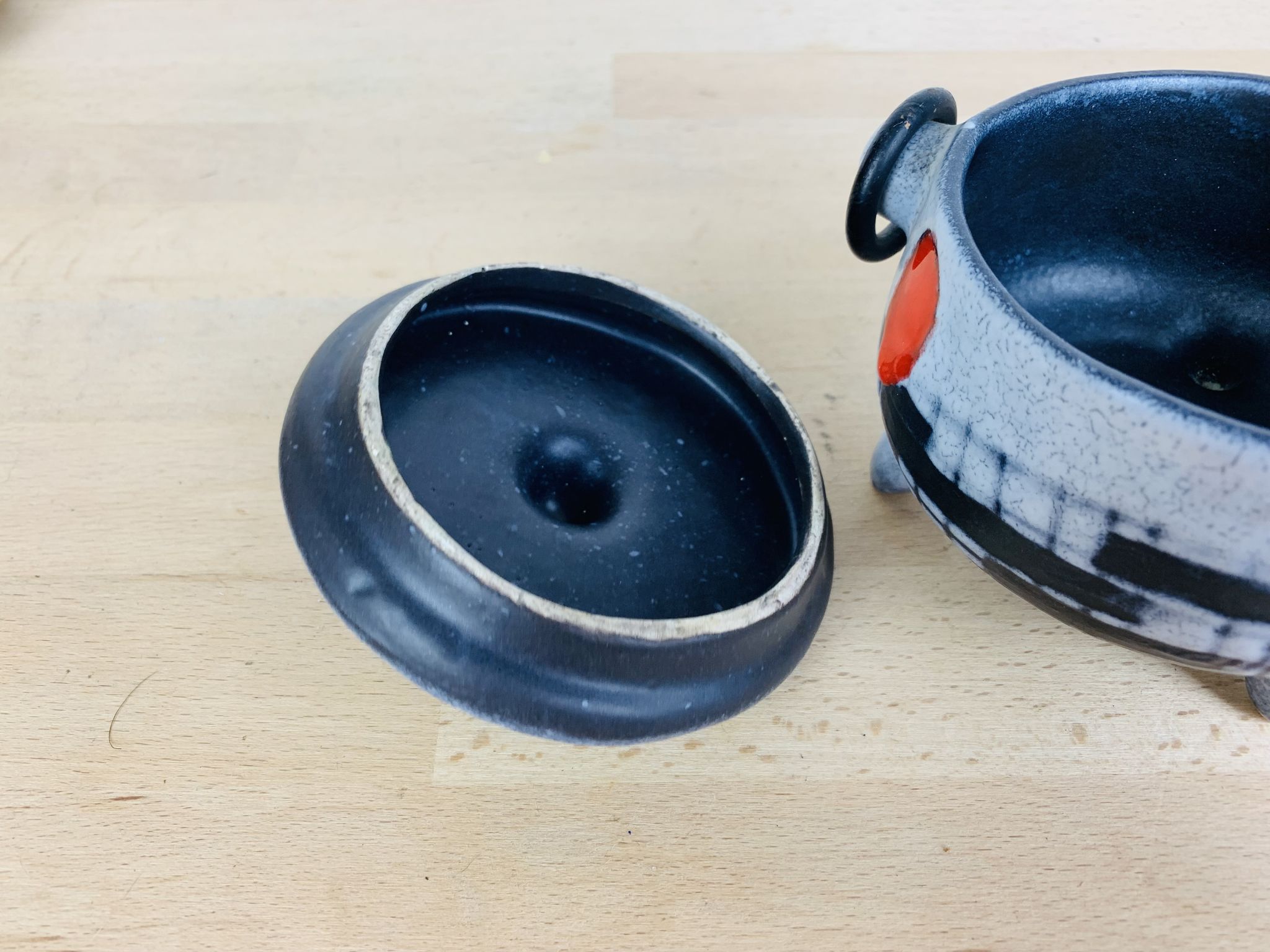 Bonbonnière by François Caleca in Vallauris, ceramics from the 60s