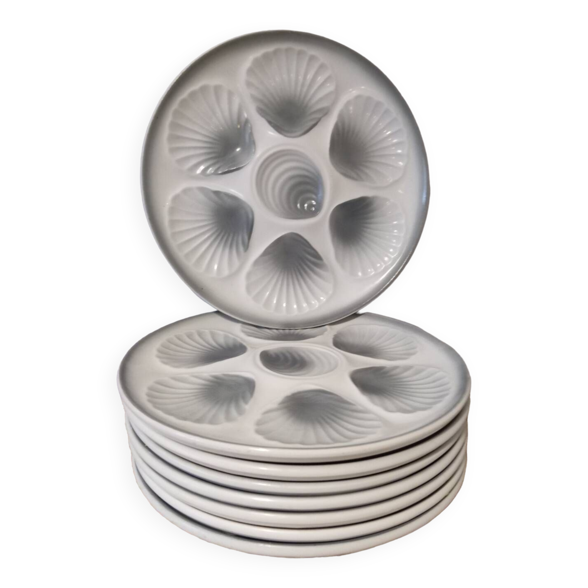 8 white/grey-blue shell/oyster plates, Moulin des Loups Orchies, France