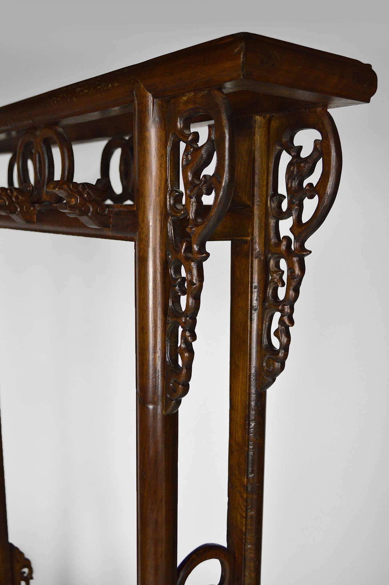 Wardrobe with Asian coat made of wood carved with dragons