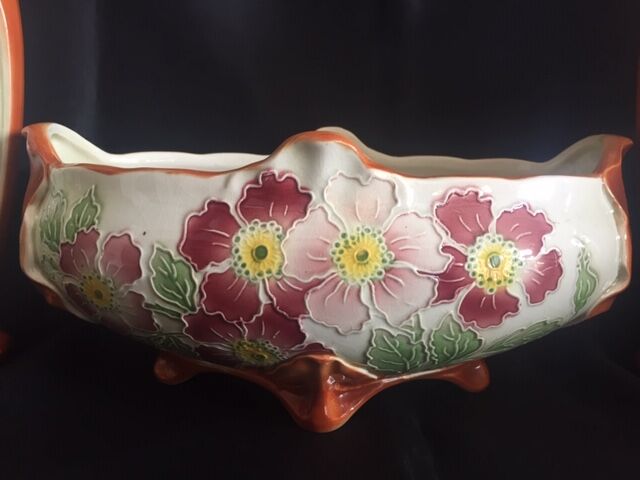 Lot vases and a garden dabbling 1900