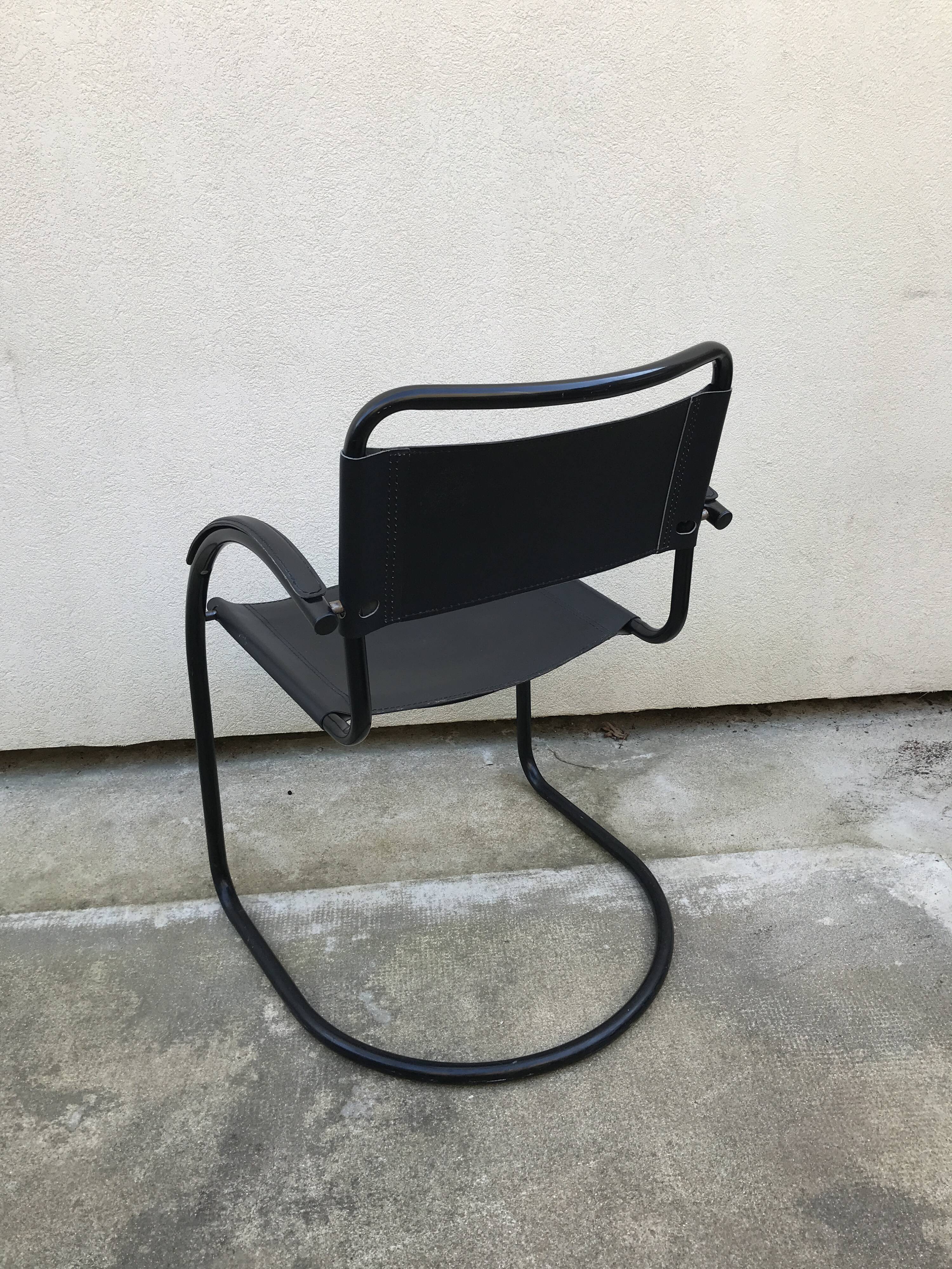 Fauteuil en cuir
