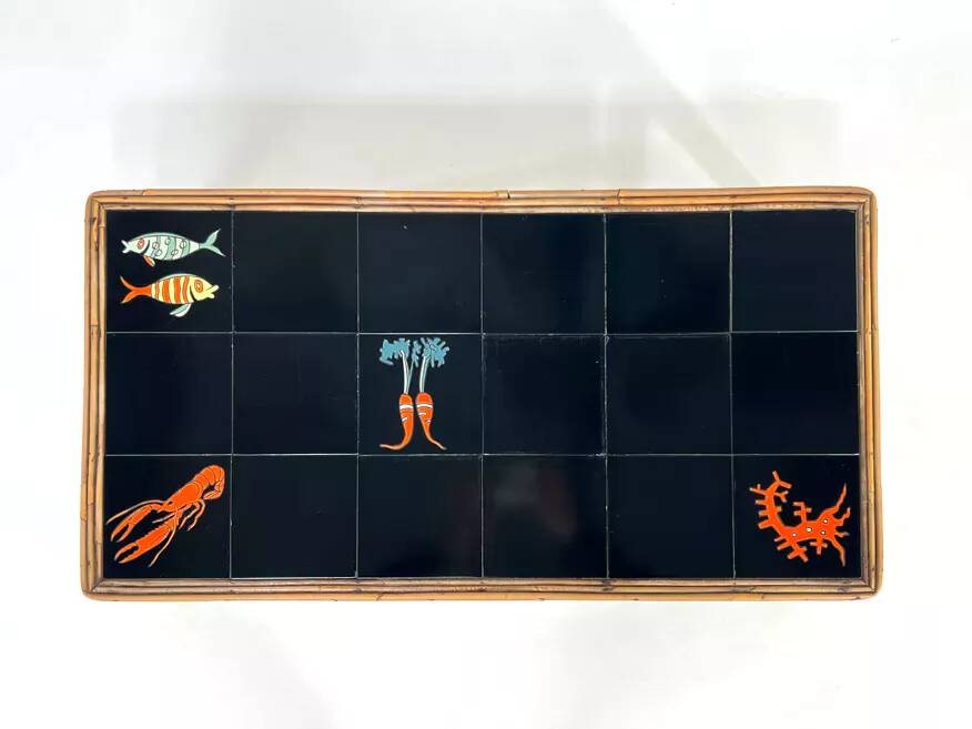 50s/60s coffee table in rattan and ceramic