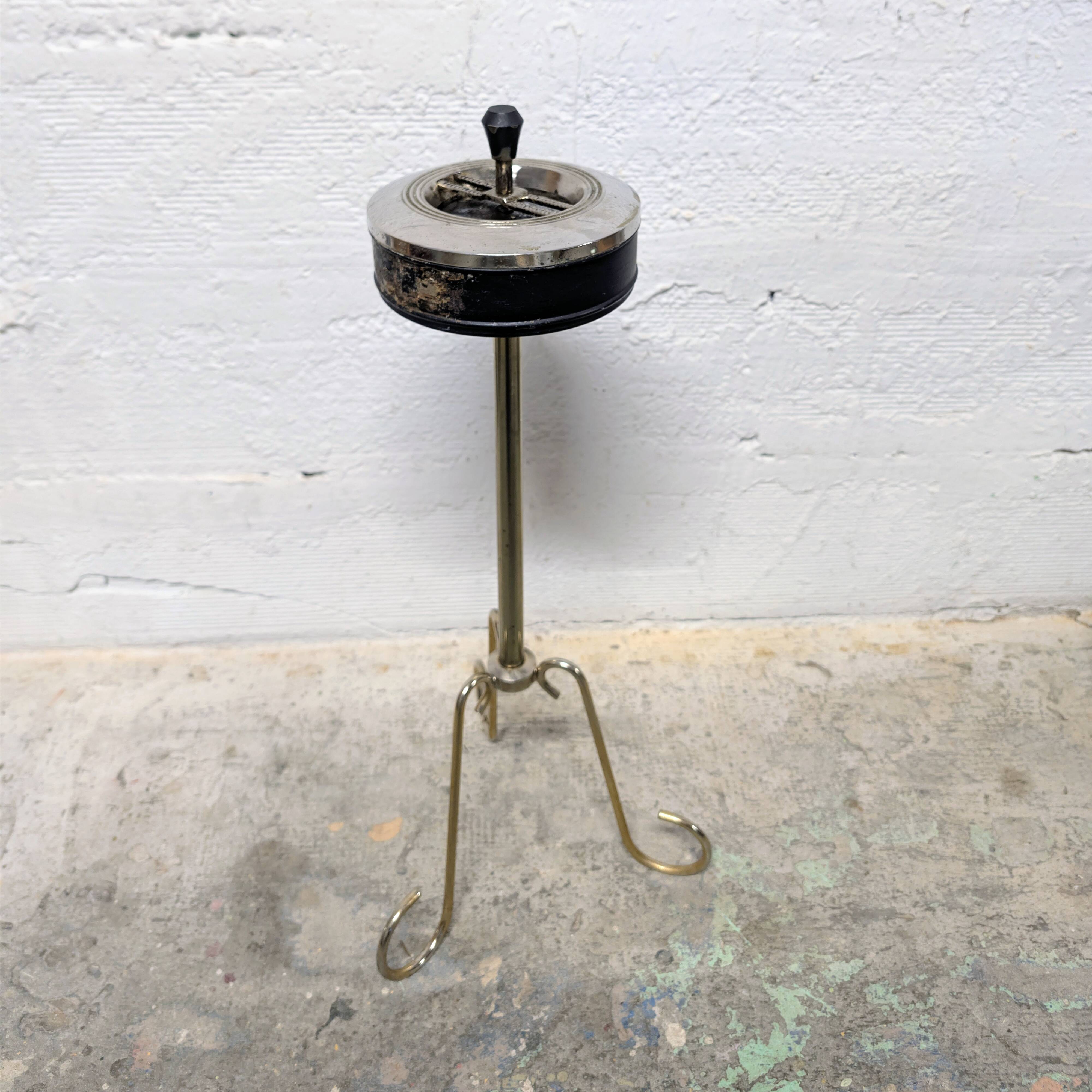 Tripod standing ashtray