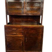 Vitrine vintage en bois avec verre jaune