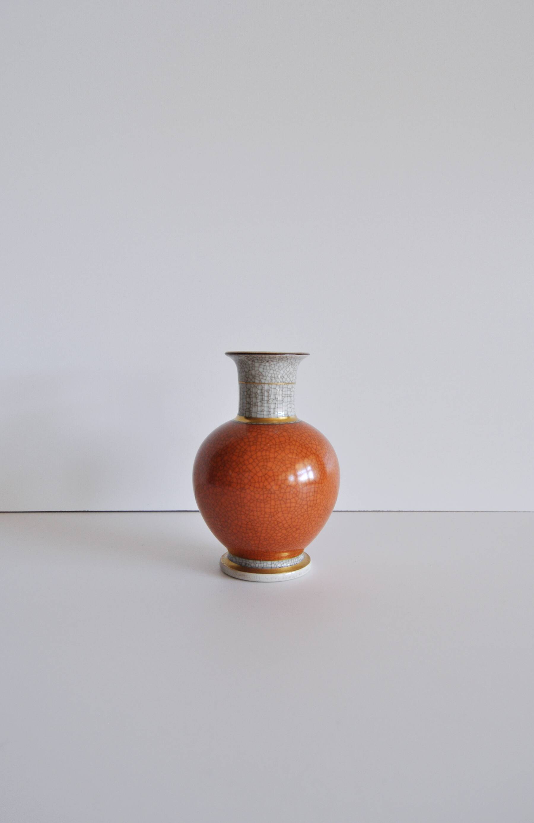 Vase en porcelaine à glaçure craquelée de Royal Copenhagen, Danemark, années 1950.