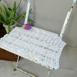 White cotton placemat and handmade lace