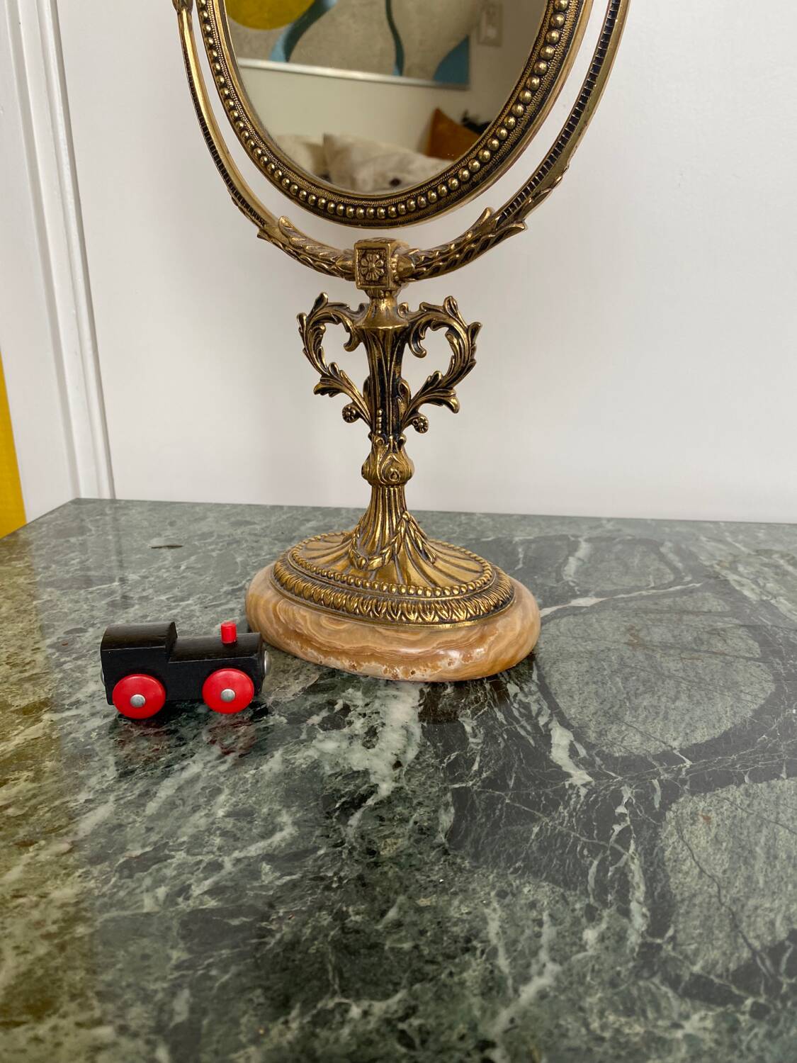 Miroir de Table Victorien Vintage en Laiton sur Base en Marbre, 1950s