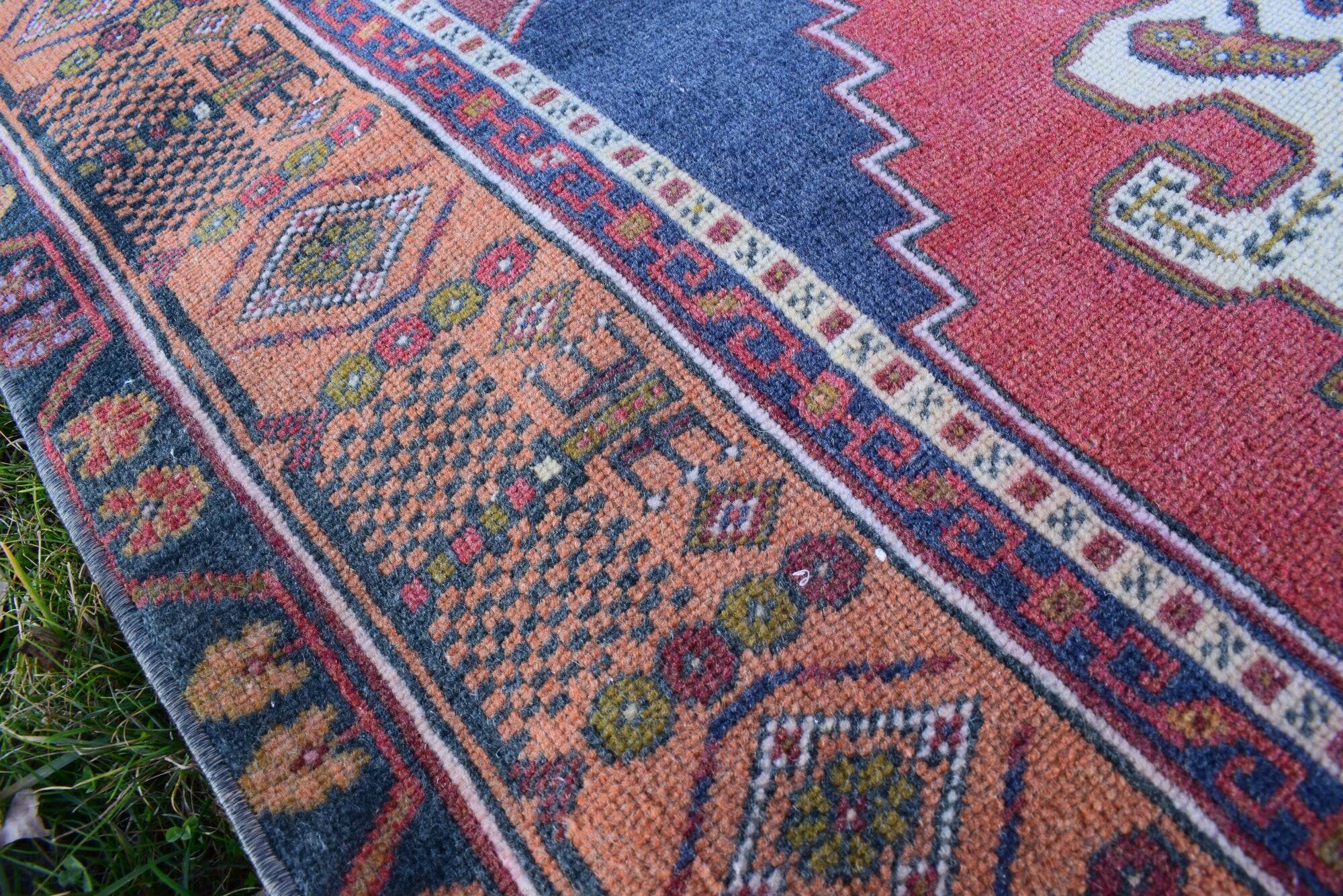 Vintage handmade Turkish rug 130x240 cm