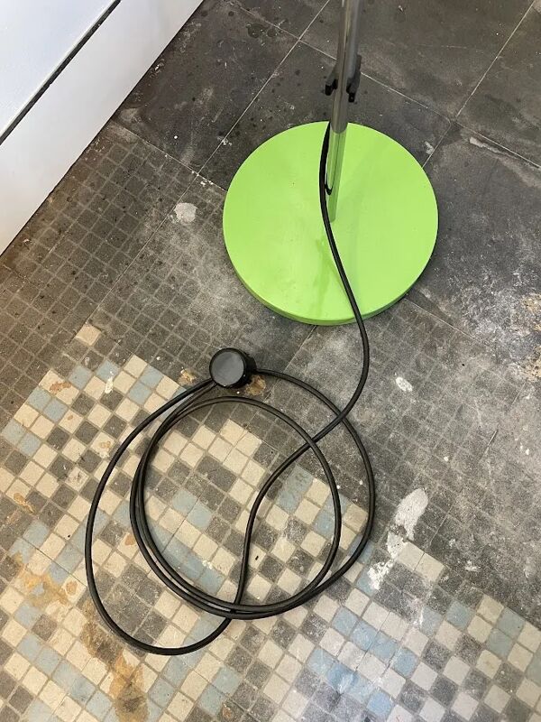 Lampe de sol Anvia vert pomme